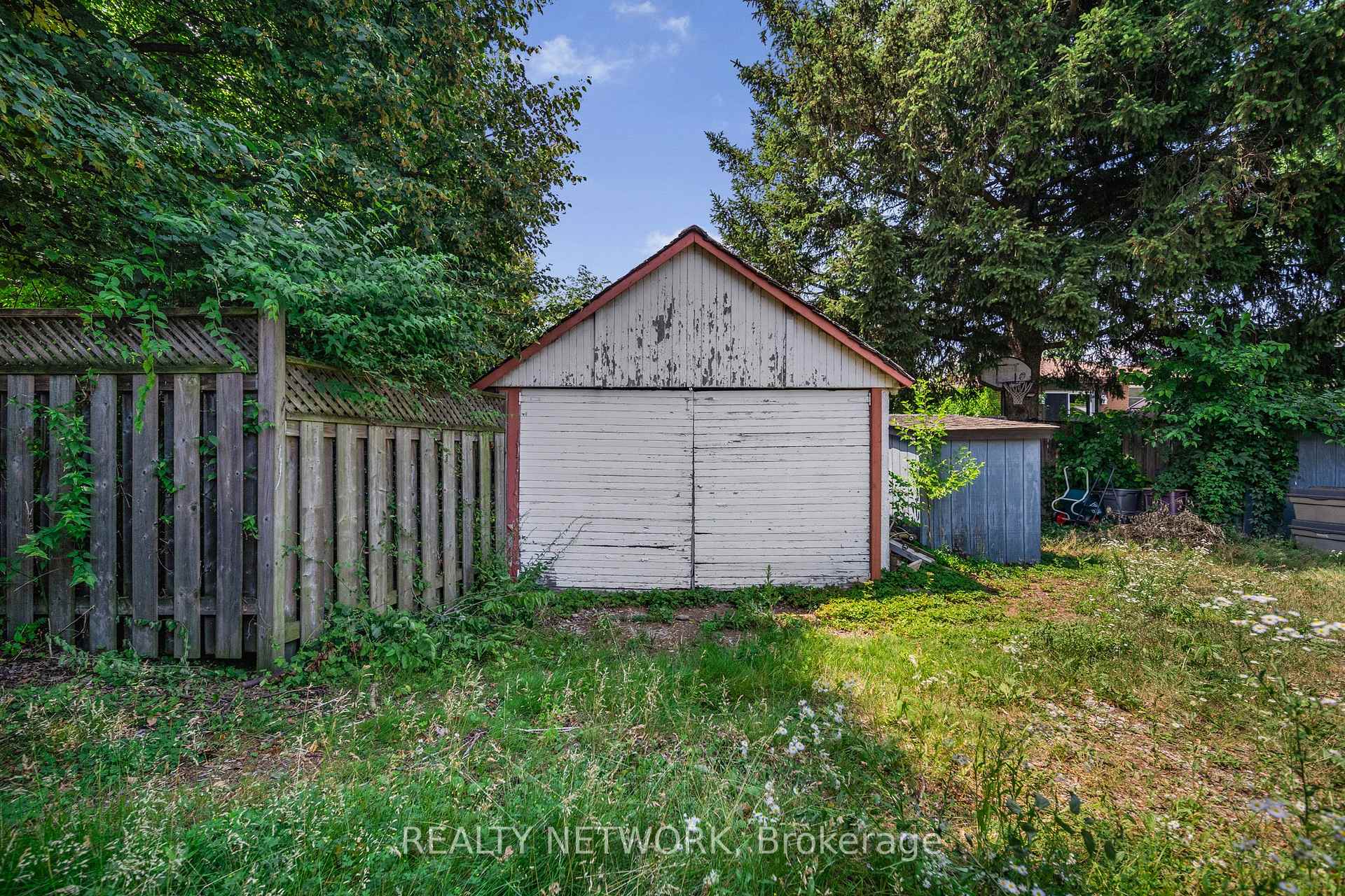 Photo 42 of 549 Upper Wentworth Street, Hamilton, Eastmount — HOMEH