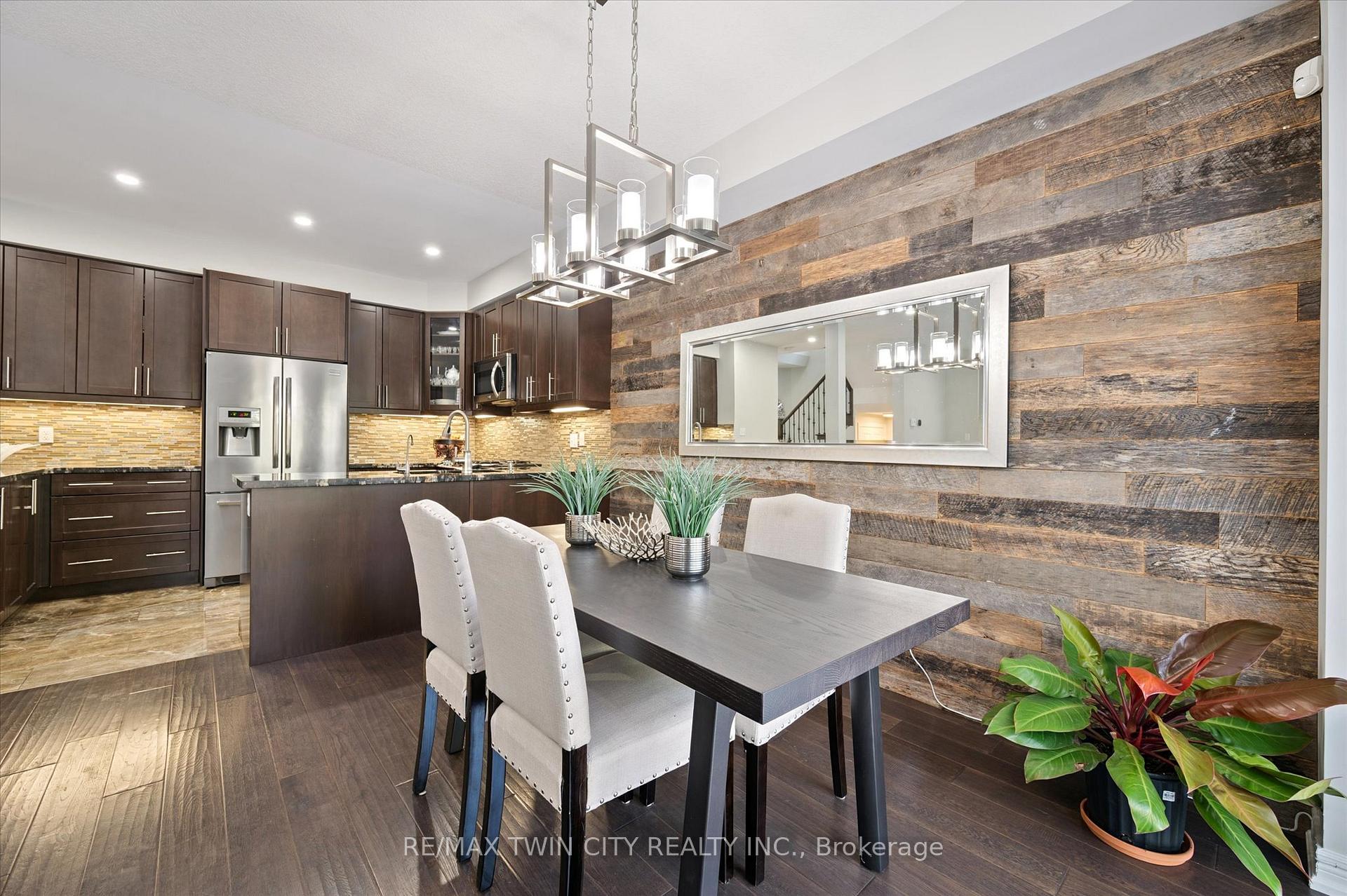 Photo 15 of 79 Padua Crescent, Hamilton, Lakeshore — HOMEH
