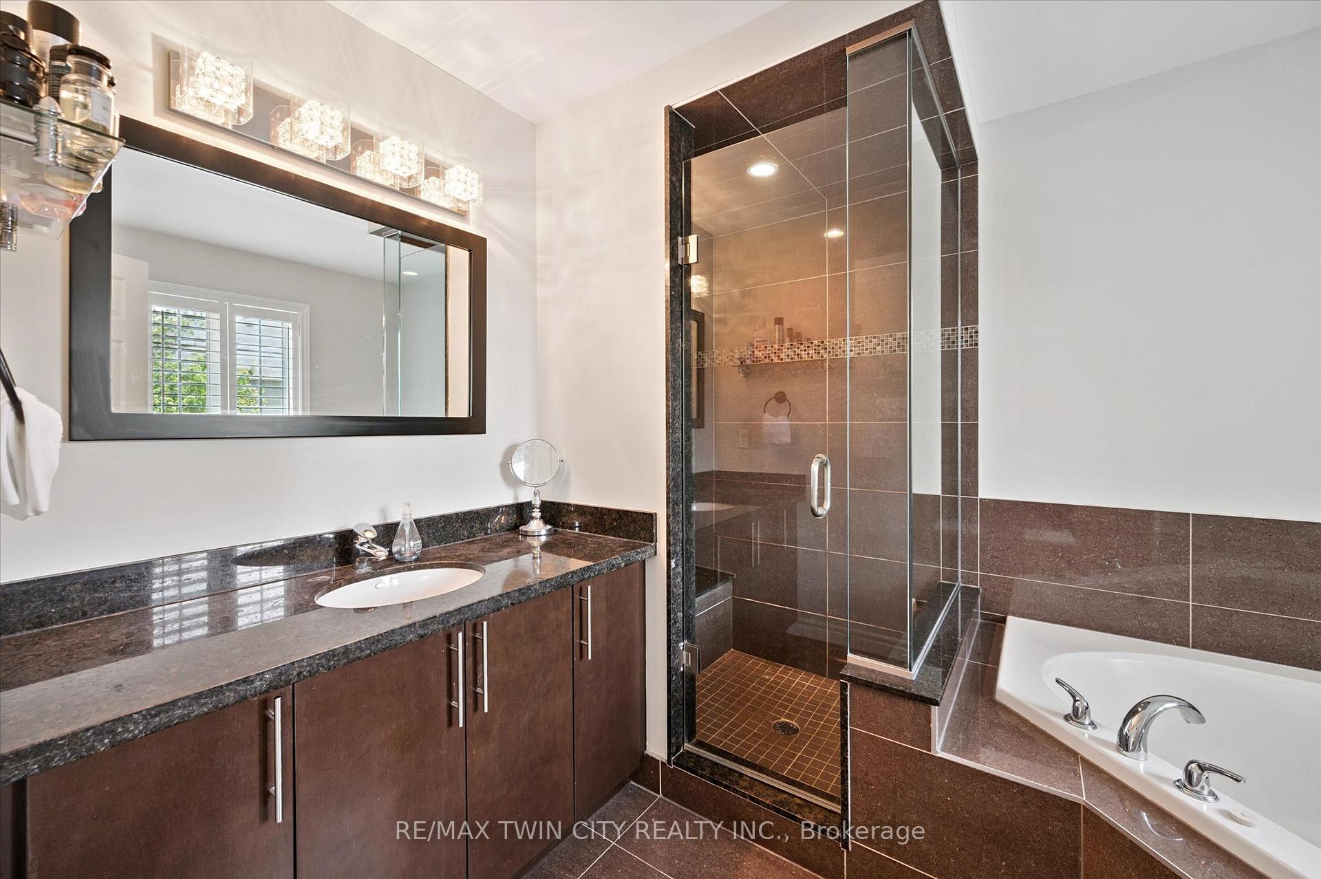 Photo 23 of 79 Padua Crescent, Hamilton, Lakeshore — HOMEH