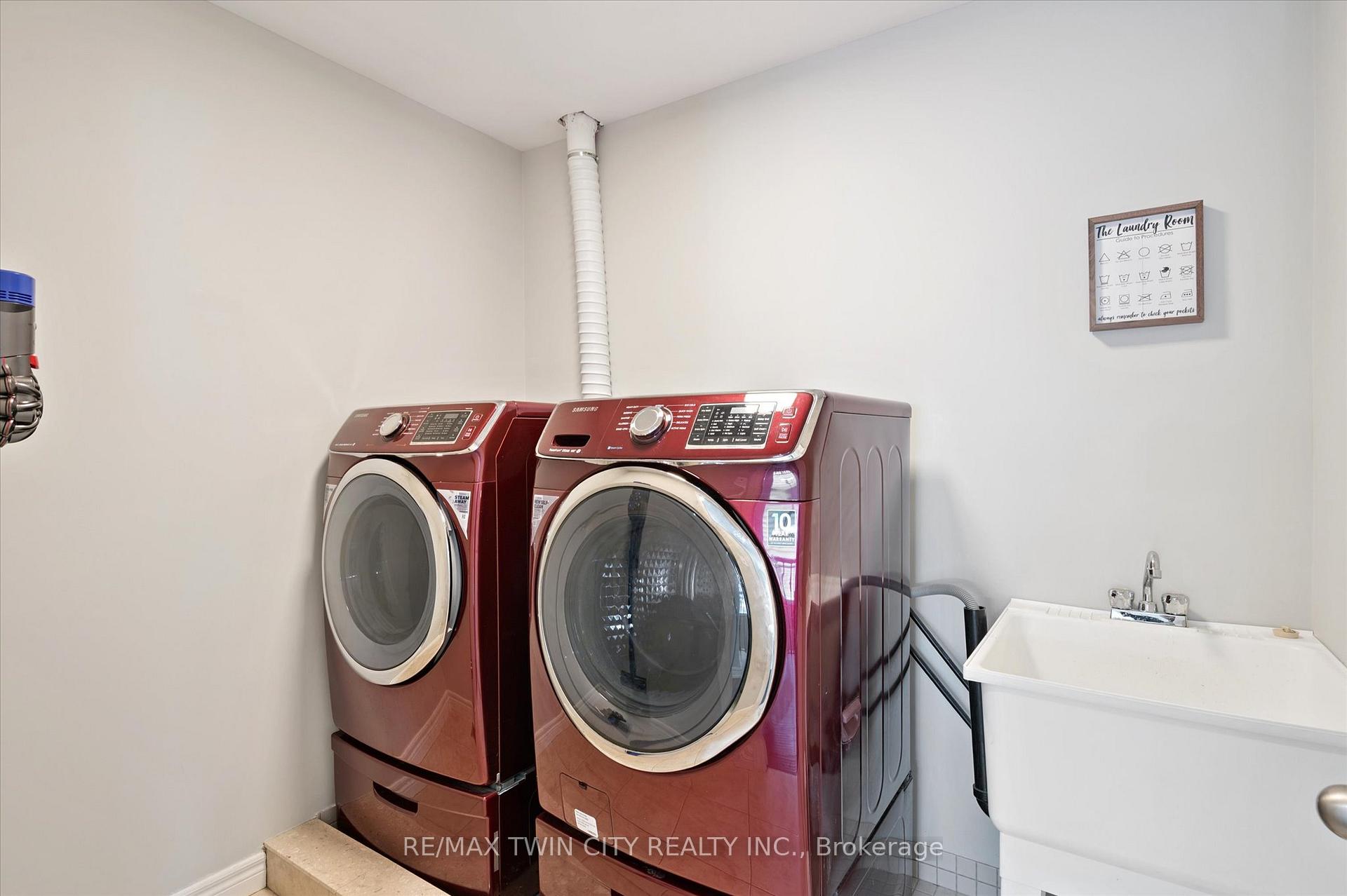 Photo 28 of 79 Padua Crescent, Hamilton, Lakeshore — HOMEH