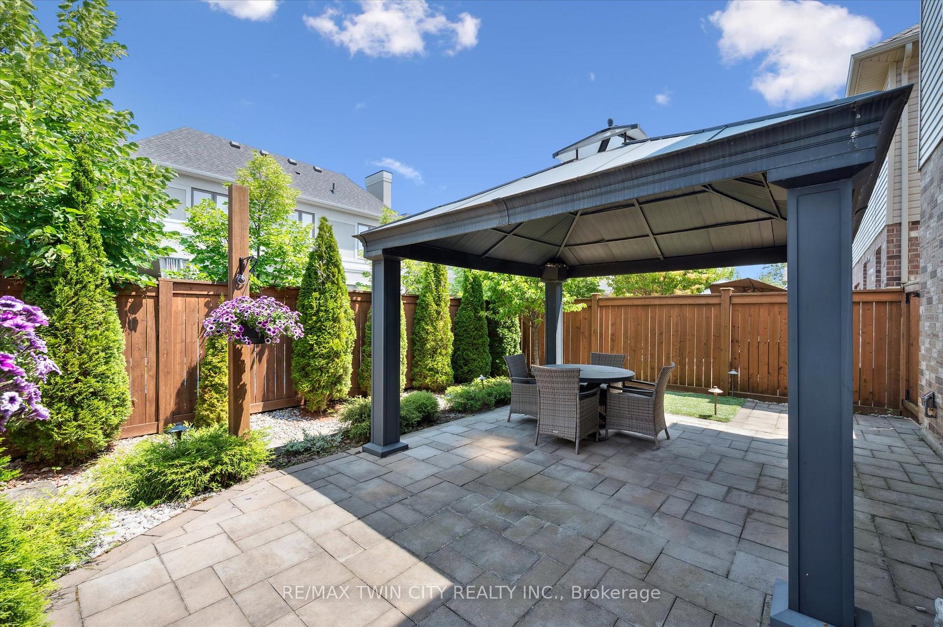 Photo 29 of 79 Padua Crescent, Hamilton, Lakeshore — HOMEH