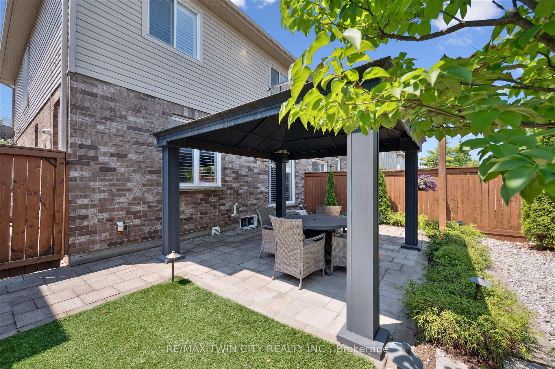 Photo 31 of 79 Padua Crescent, Hamilton, Lakeshore — HOMEH