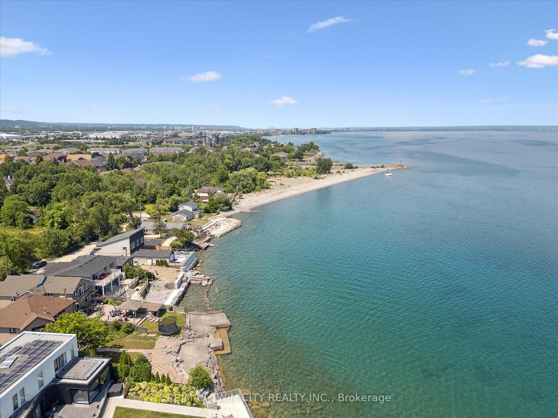 Photo 33 of 79 Padua Crescent, Hamilton, Lakeshore — HOMEH