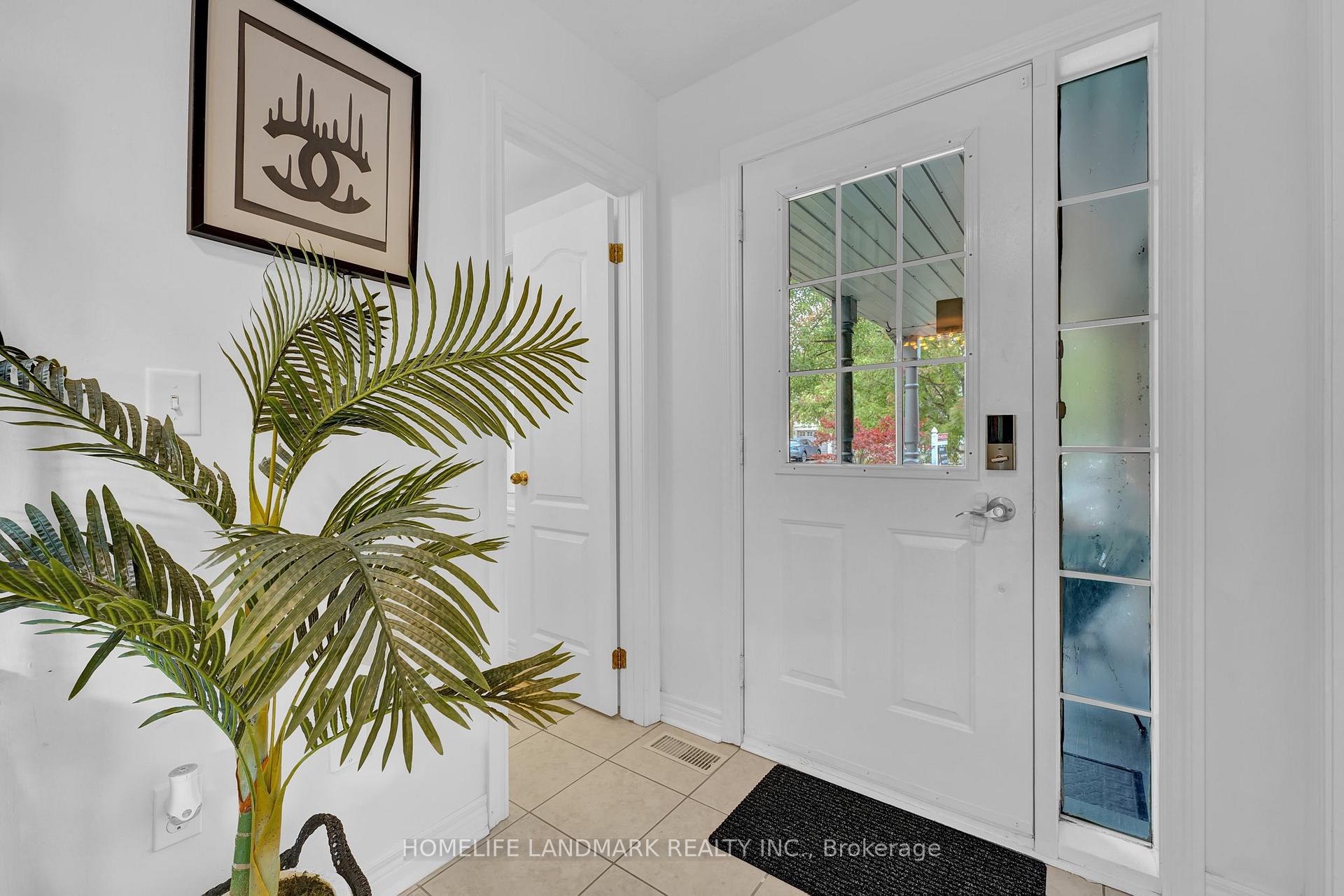 Photo 5 of 168 Bottrell Street, Clarington, Bowmanville — HOMEH
