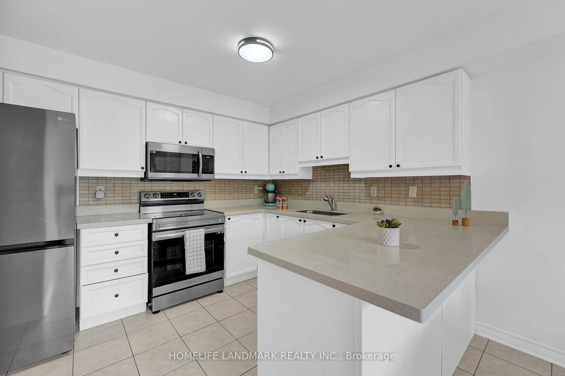Photo 13 of 168 Bottrell Street, Clarington, Bowmanville — HOMEH