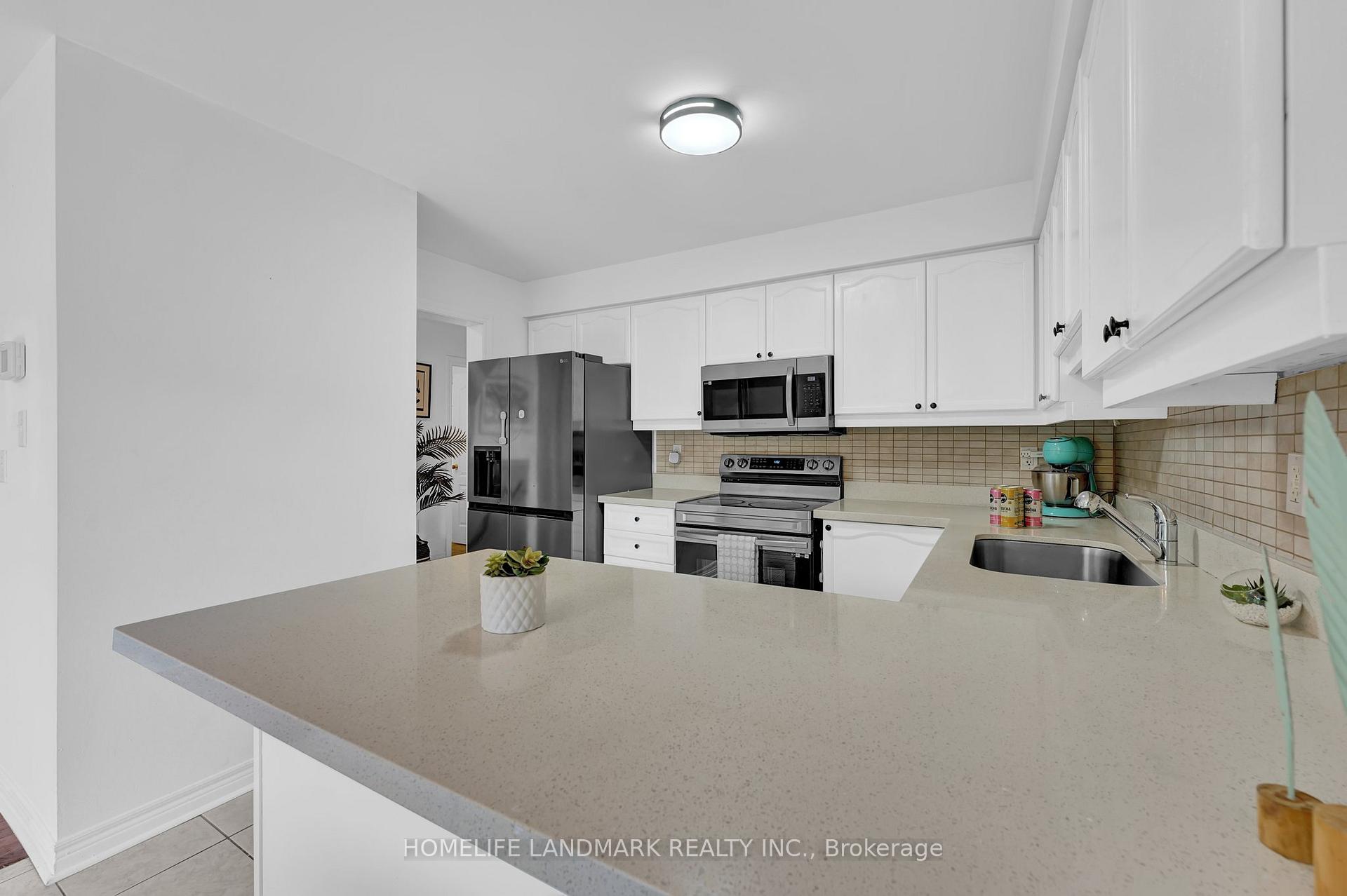 Photo 14 of 168 Bottrell Street, Clarington, Bowmanville — HOMEH