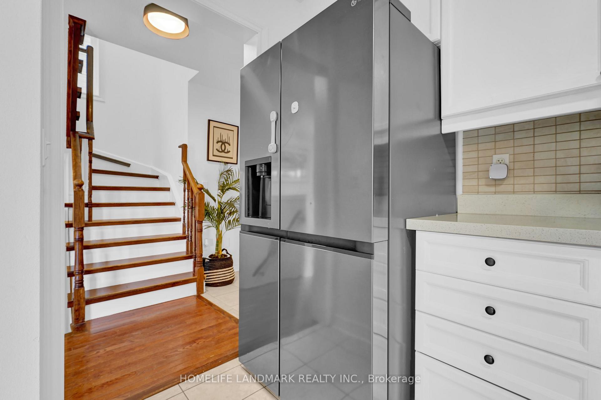 Photo 18 of 168 Bottrell Street, Clarington, Bowmanville — HOMEH