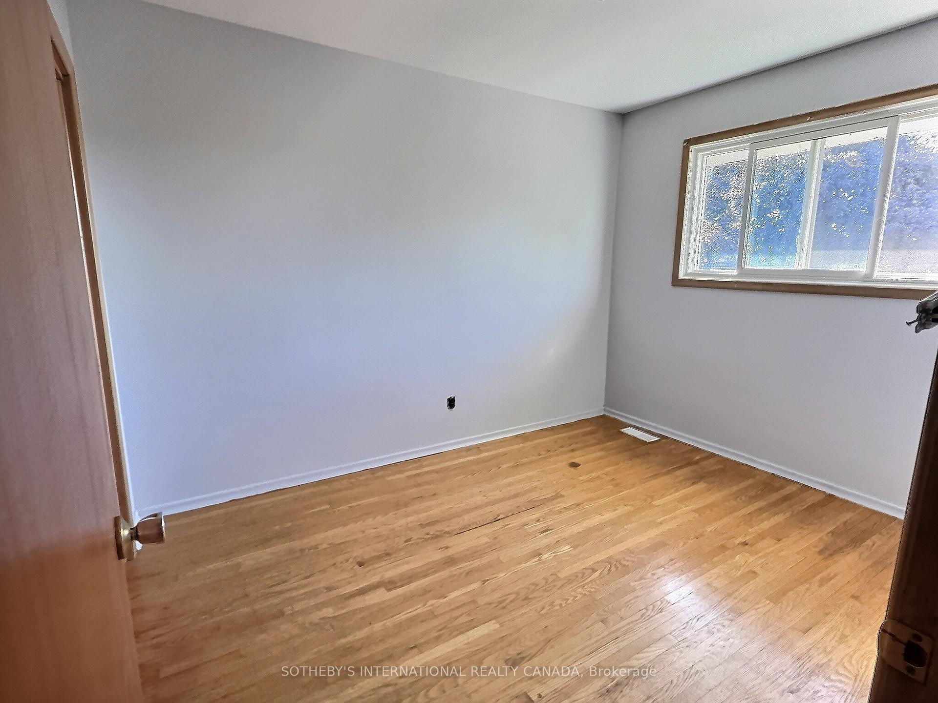Photo 8 of 27 Hilltop Drive, Cambridge — HOMEH