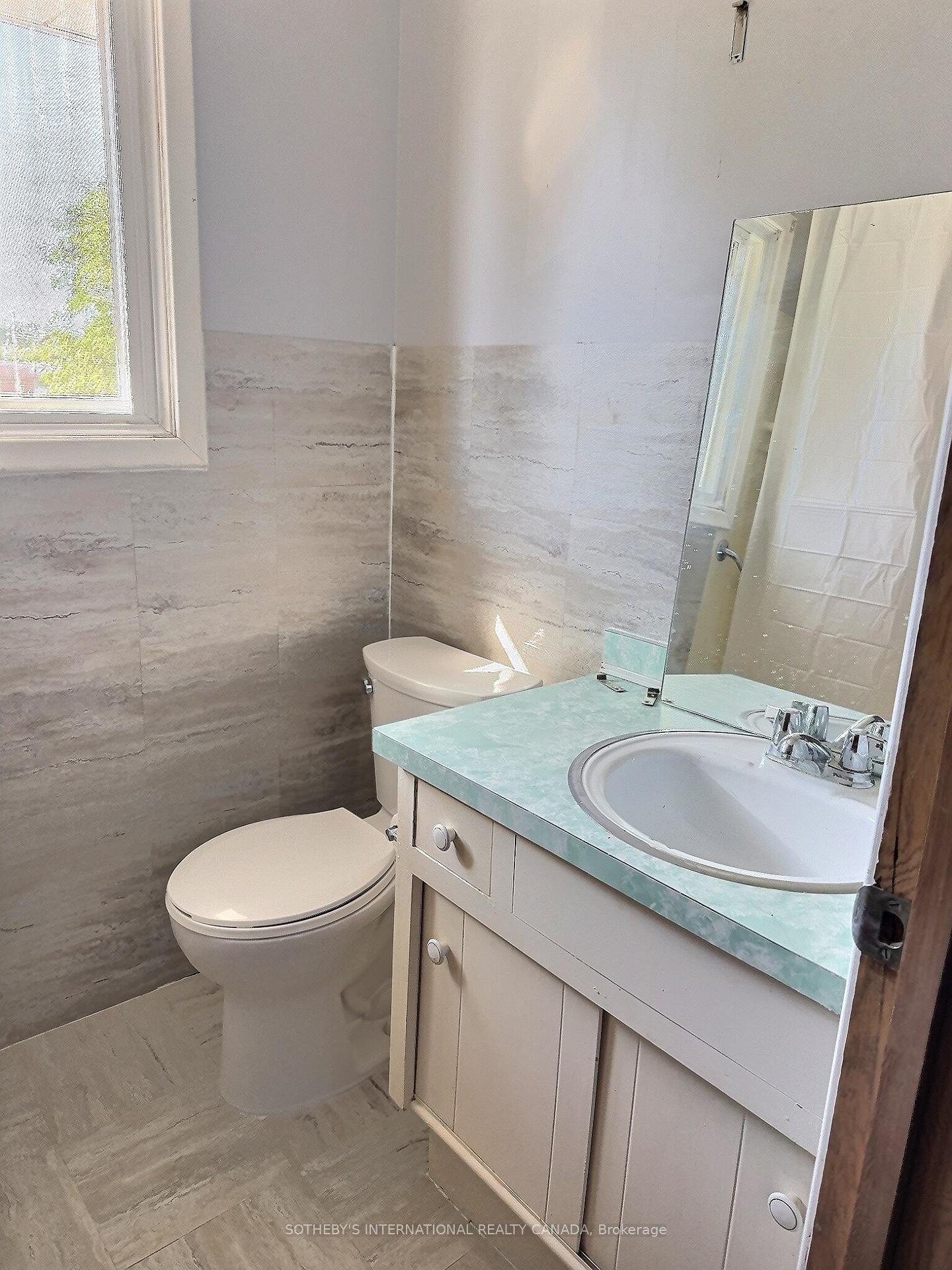 Photo 12 of 27 Hilltop Drive, Cambridge — HOMEH