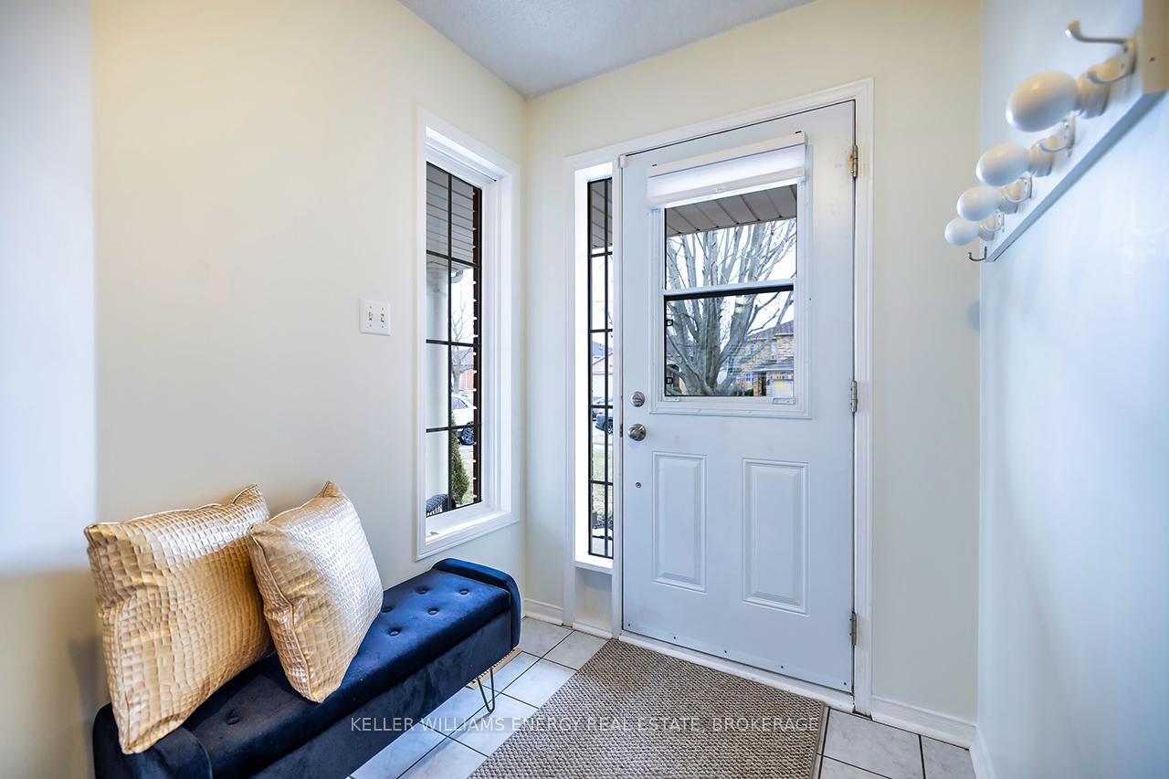 Photo 4 of 42 Goodwin Avenue, Clarington, Bowmanville — HOMEH