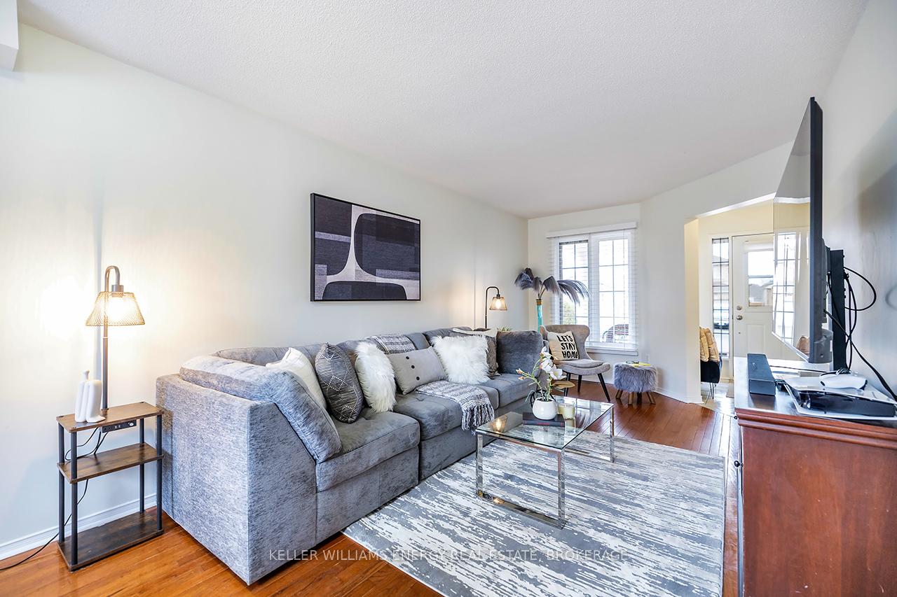 Photo 5 of 42 Goodwin Avenue, Clarington, Bowmanville — HOMEH