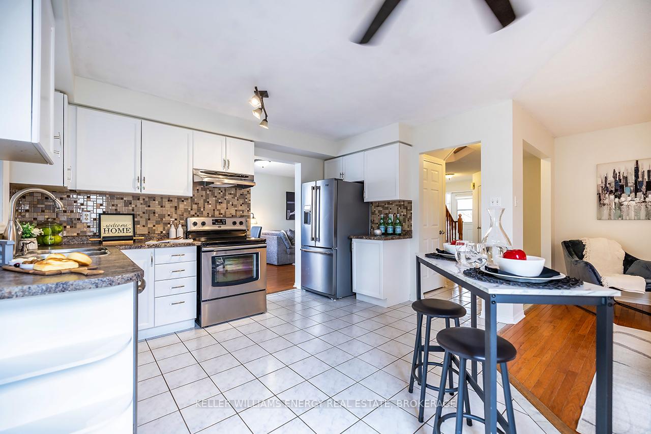 Photo 12 of 42 Goodwin Avenue, Clarington, Bowmanville — HOMEH