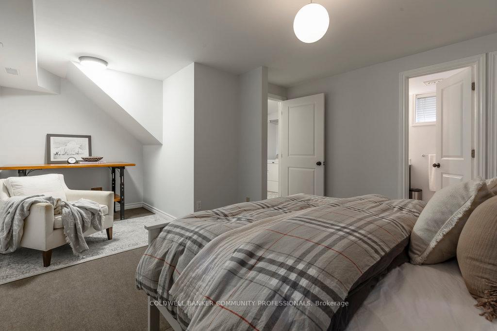 Photo 36 of 431 Dundurn Street S, Hamilton, Kirkendall — HOMEH