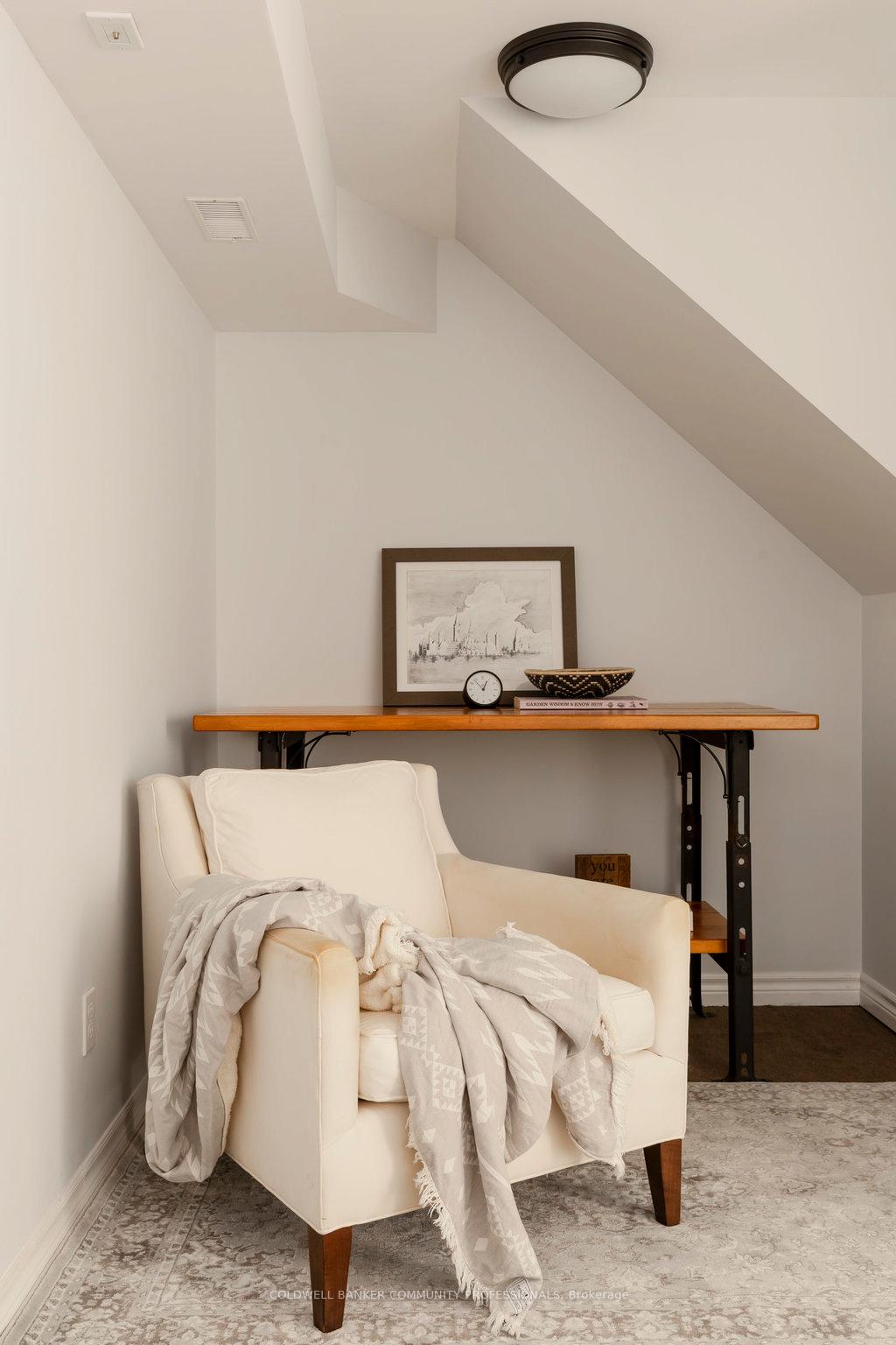 Photo 37 of 431 Dundurn Street S, Hamilton, Kirkendall — HOMEH