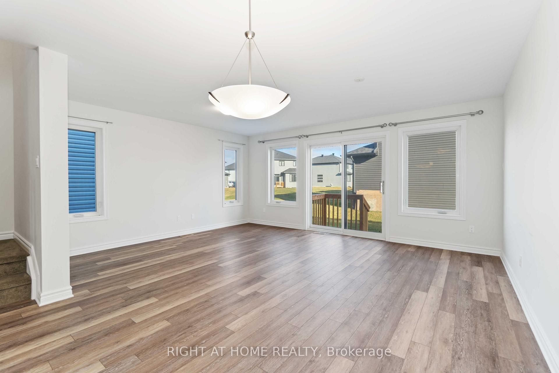 Photo 35 of 122 Dowdall Circle, Carleton Place — HOMEH