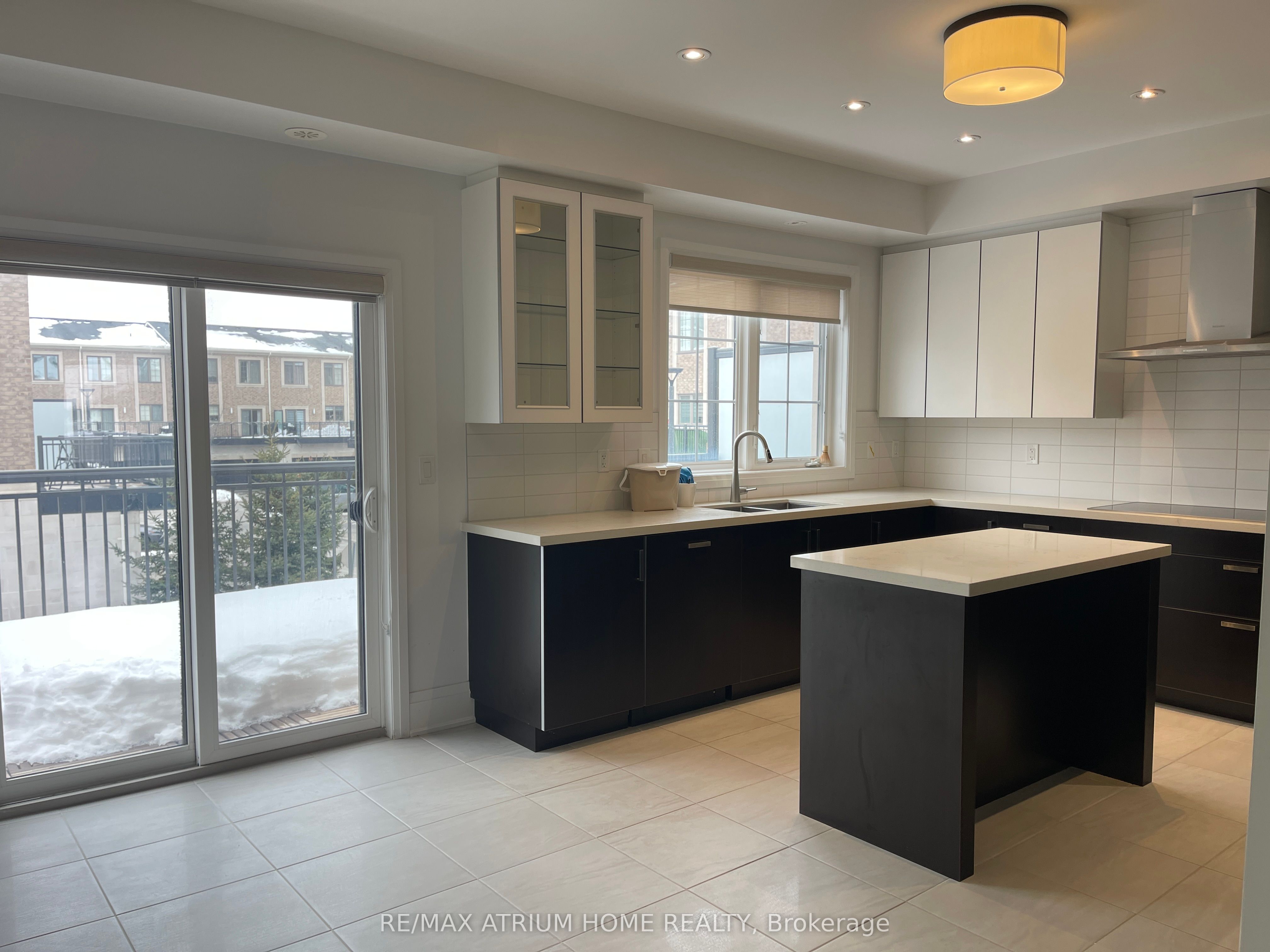 Photo 35 of 11 Sir Frederick Banting Way, Markham, Unionville — HOMEH