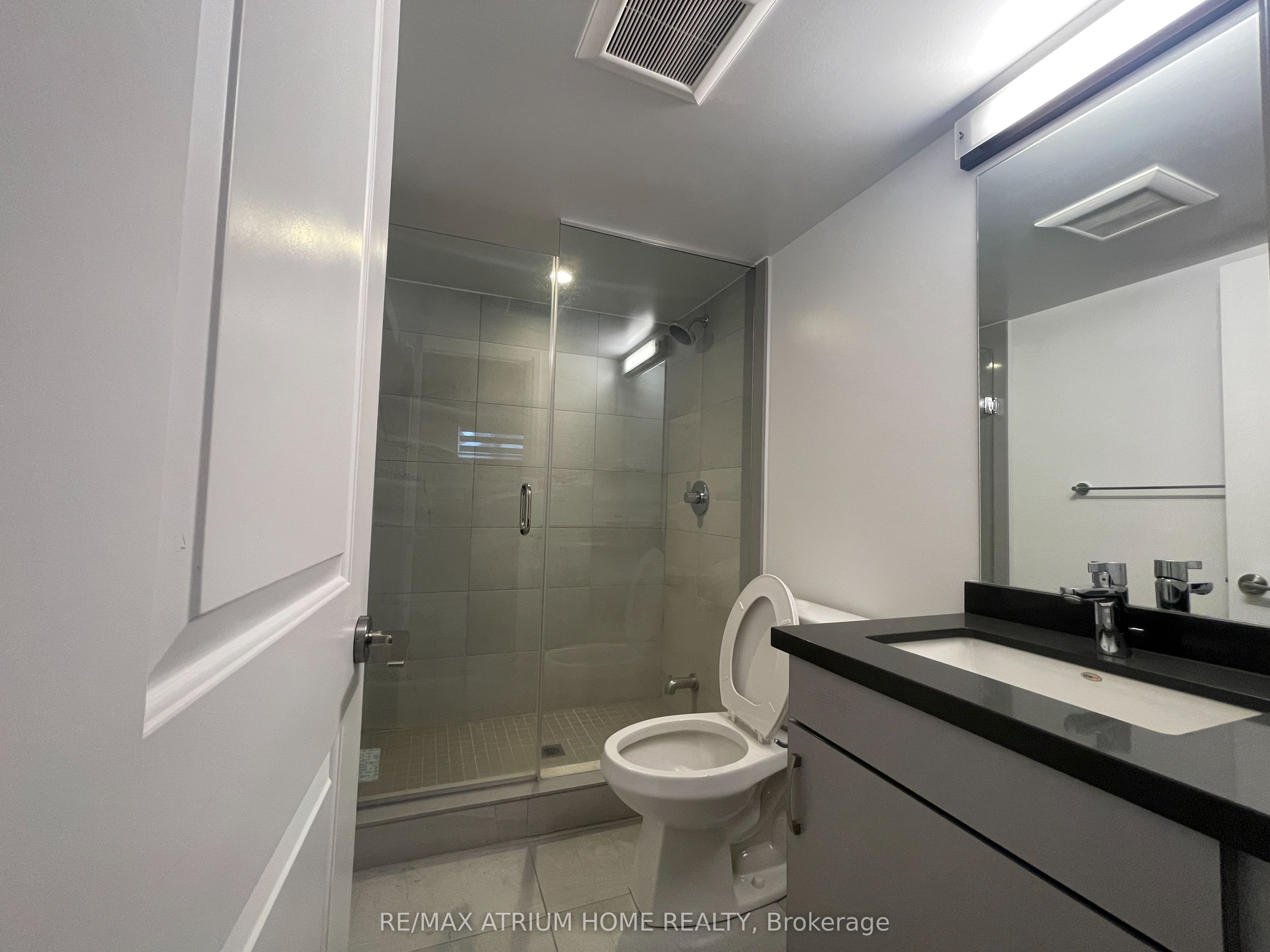 Photo 54 of 11 Sir Frederick Banting Way, Markham, Unionville — HOMEH