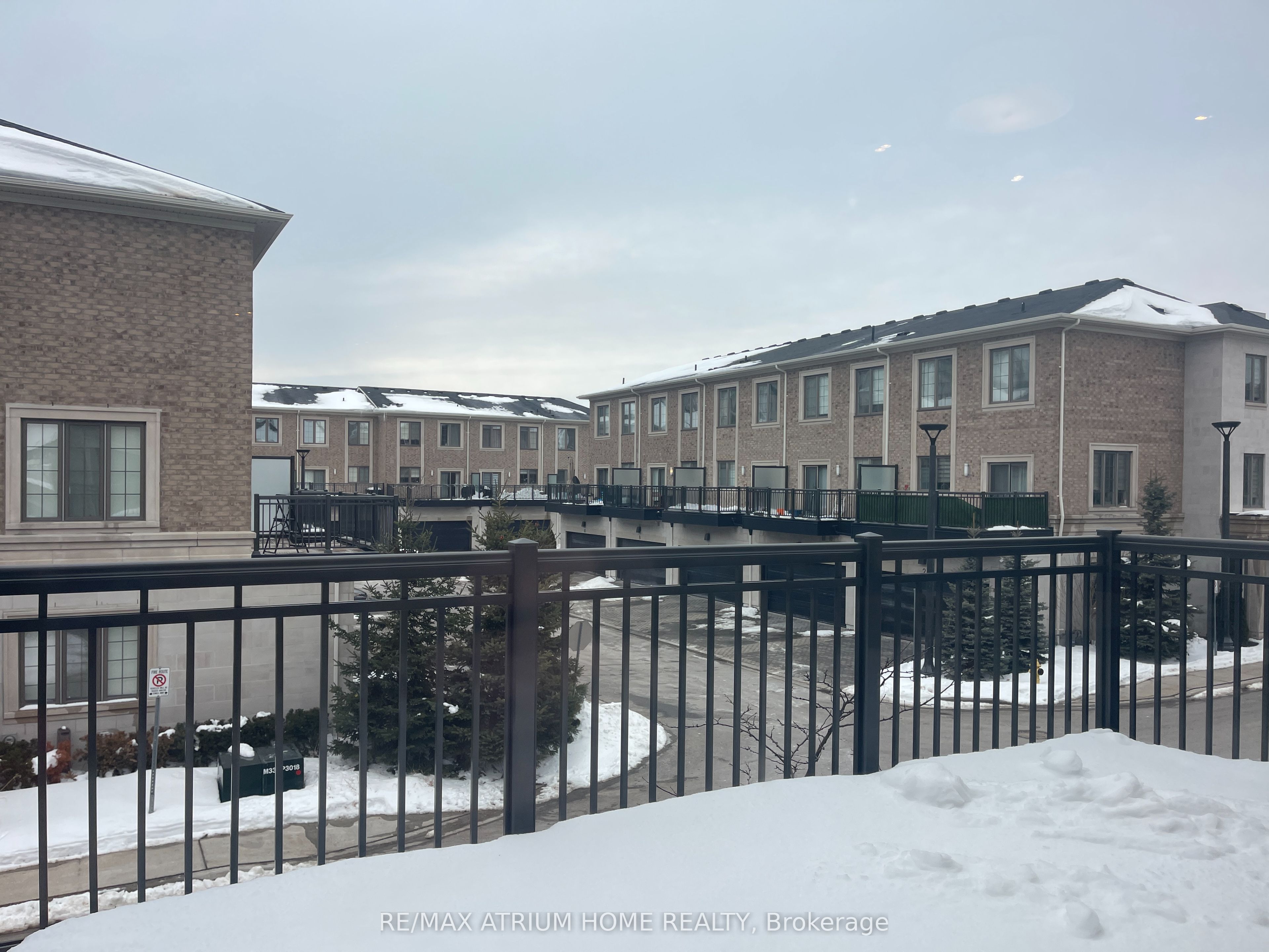 Photo 58 of 11 Sir Frederick Banting Way, Markham, Unionville — HOMEH