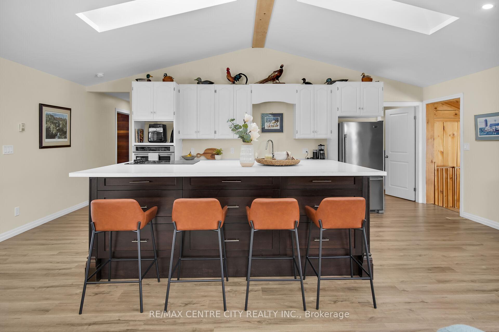 Photo 6 of 56518 Talbot Line, Bayham, Rural Bayham — HOMEH