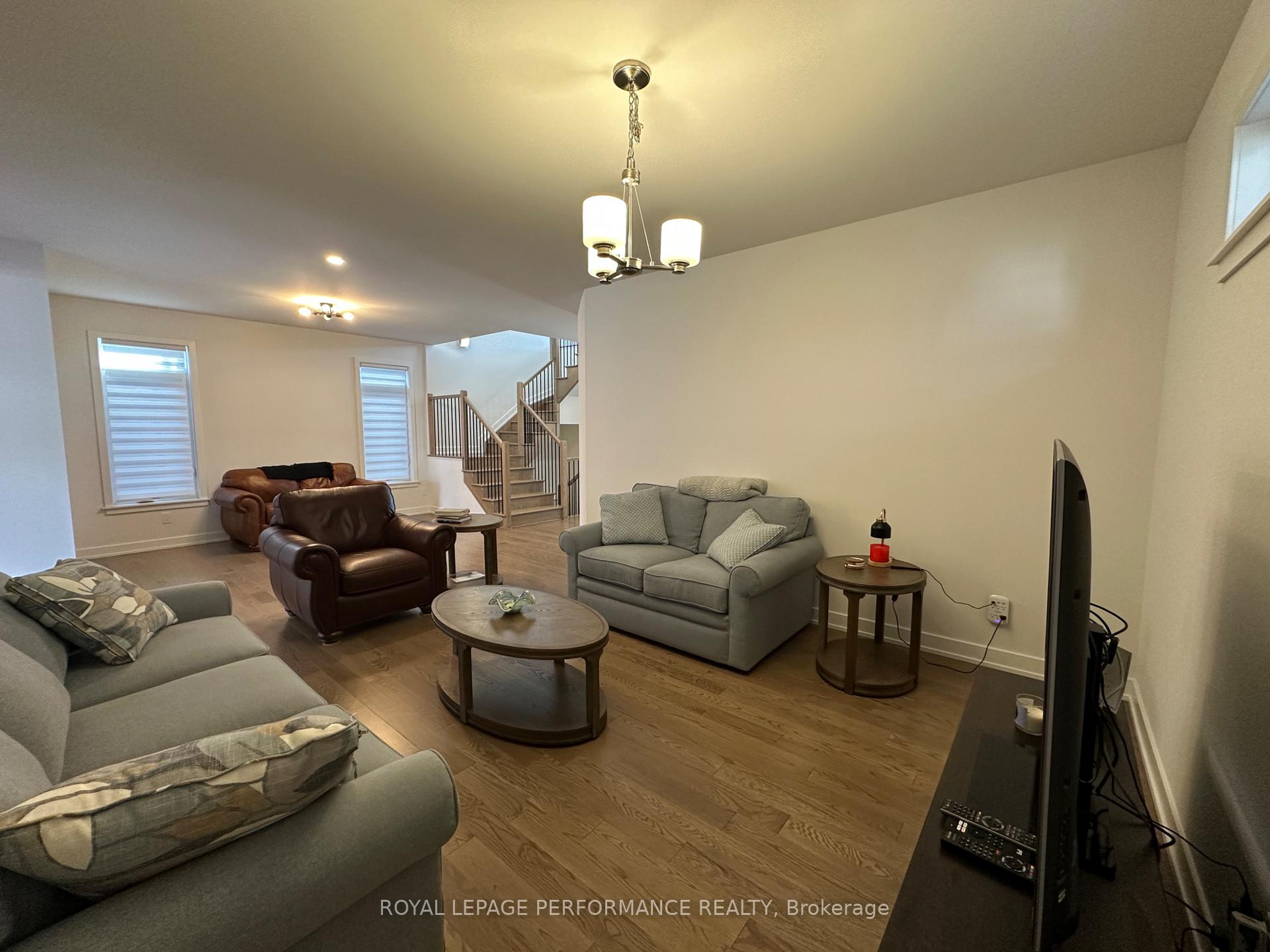 Photo 15 of 111 Heirloom Street, Ottawa, Riverside South/Gloucester Glen — HOMEH
