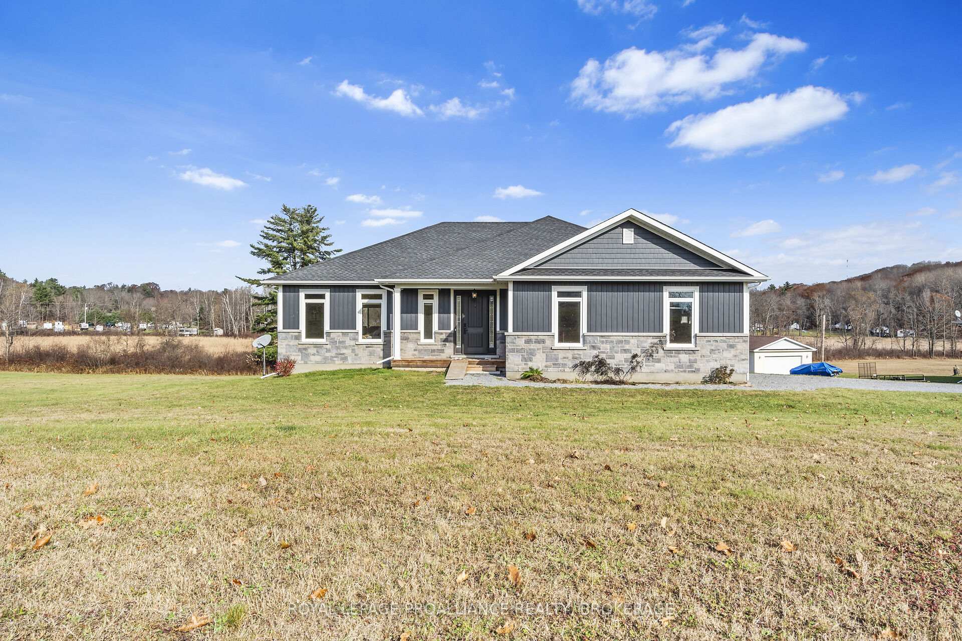 Photo 4 of 29 Starlight Lane, Frontenac, Frontenac South — HOMEH