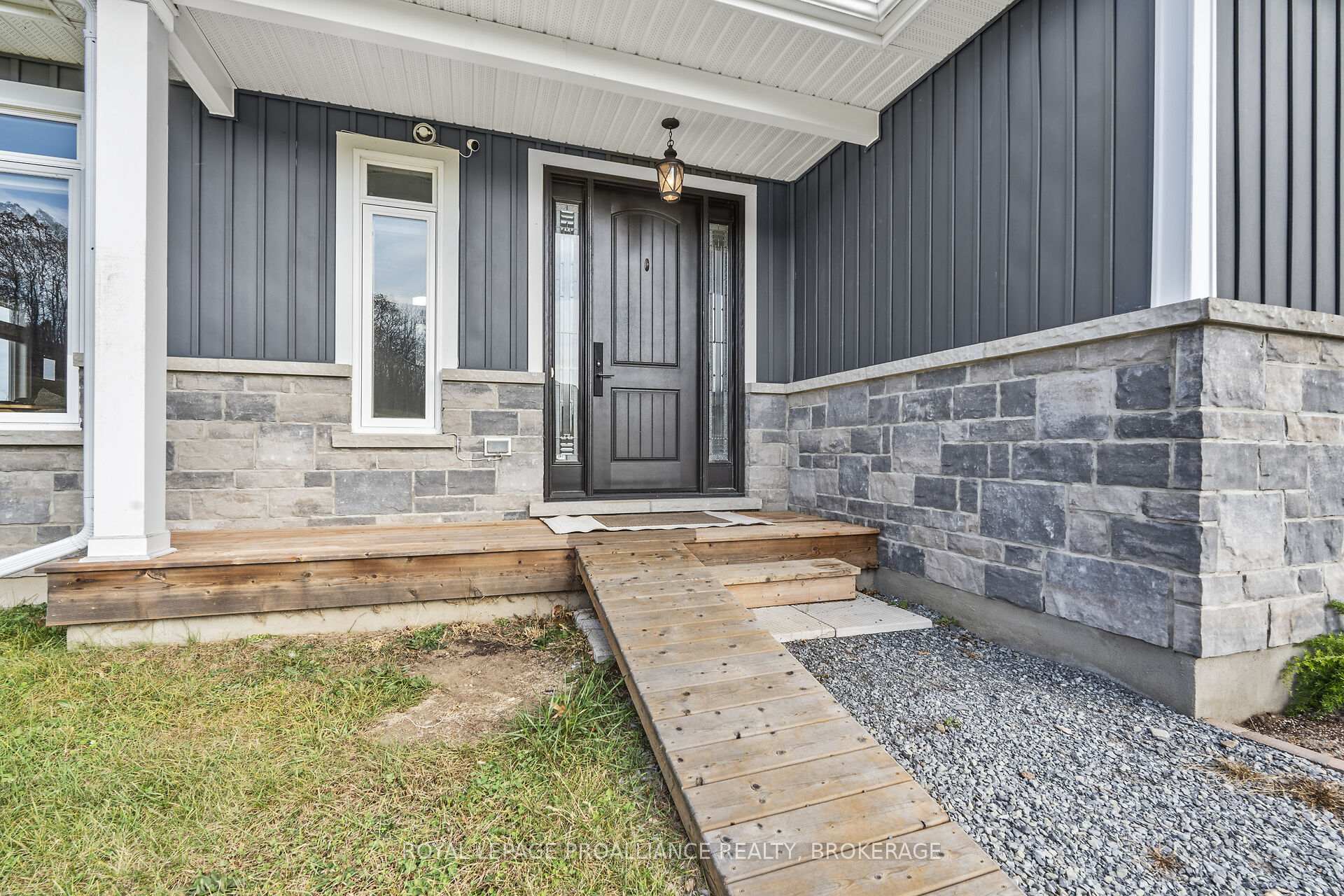 Photo 5 of 29 Starlight Lane, Frontenac, Frontenac South — HOMEH