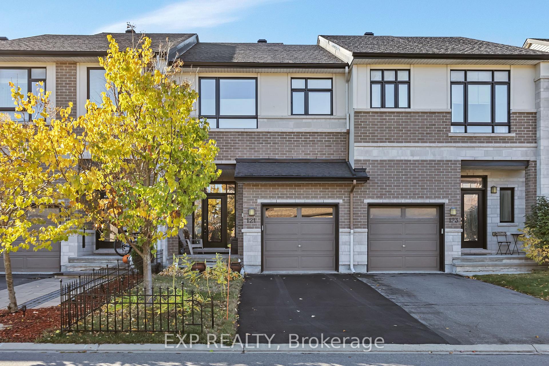 Photo 1 of 121 Mattingly Way, Ottawa, Riverside South/Gloucester Glen — HOMEH