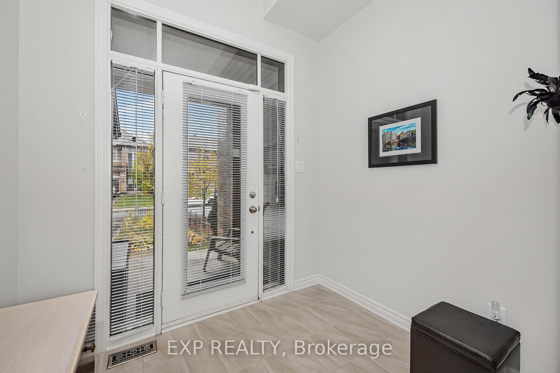 Photo 4 of 121 Mattingly Way, Ottawa, Riverside South/Gloucester Glen — HOMEH