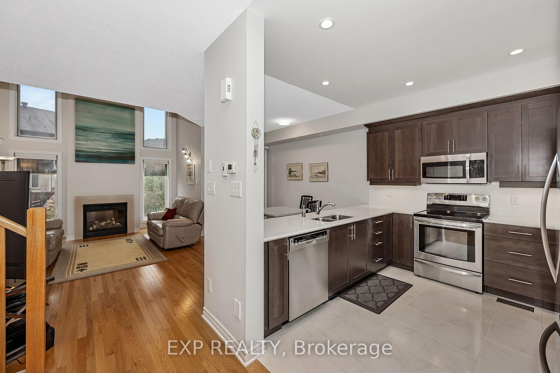 Photo 7 of 121 Mattingly Way, Ottawa, Riverside South/Gloucester Glen — HOMEH