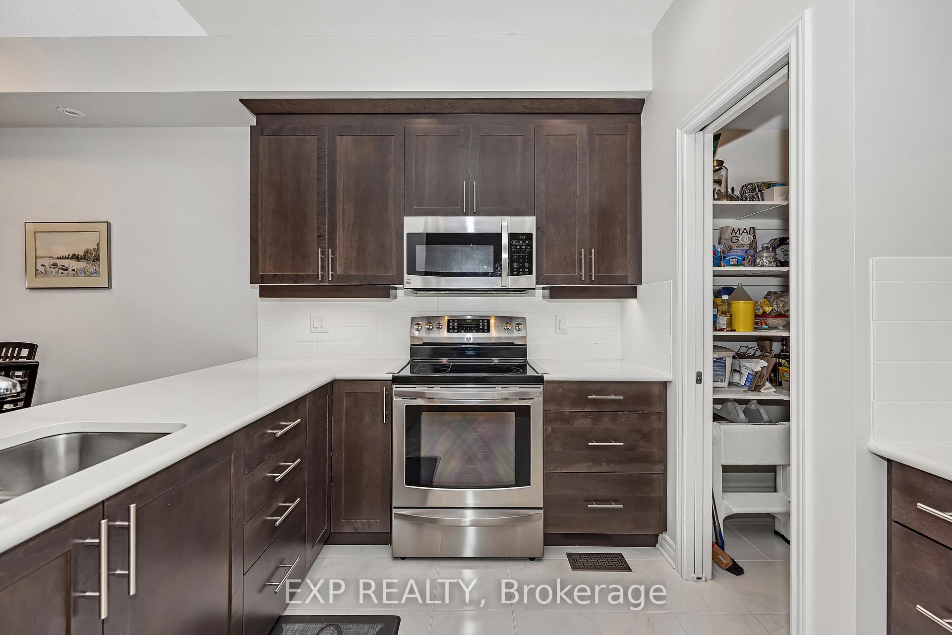 Photo 6 of 121 Mattingly Way, Ottawa, Riverside South/Gloucester Glen — HOMEH