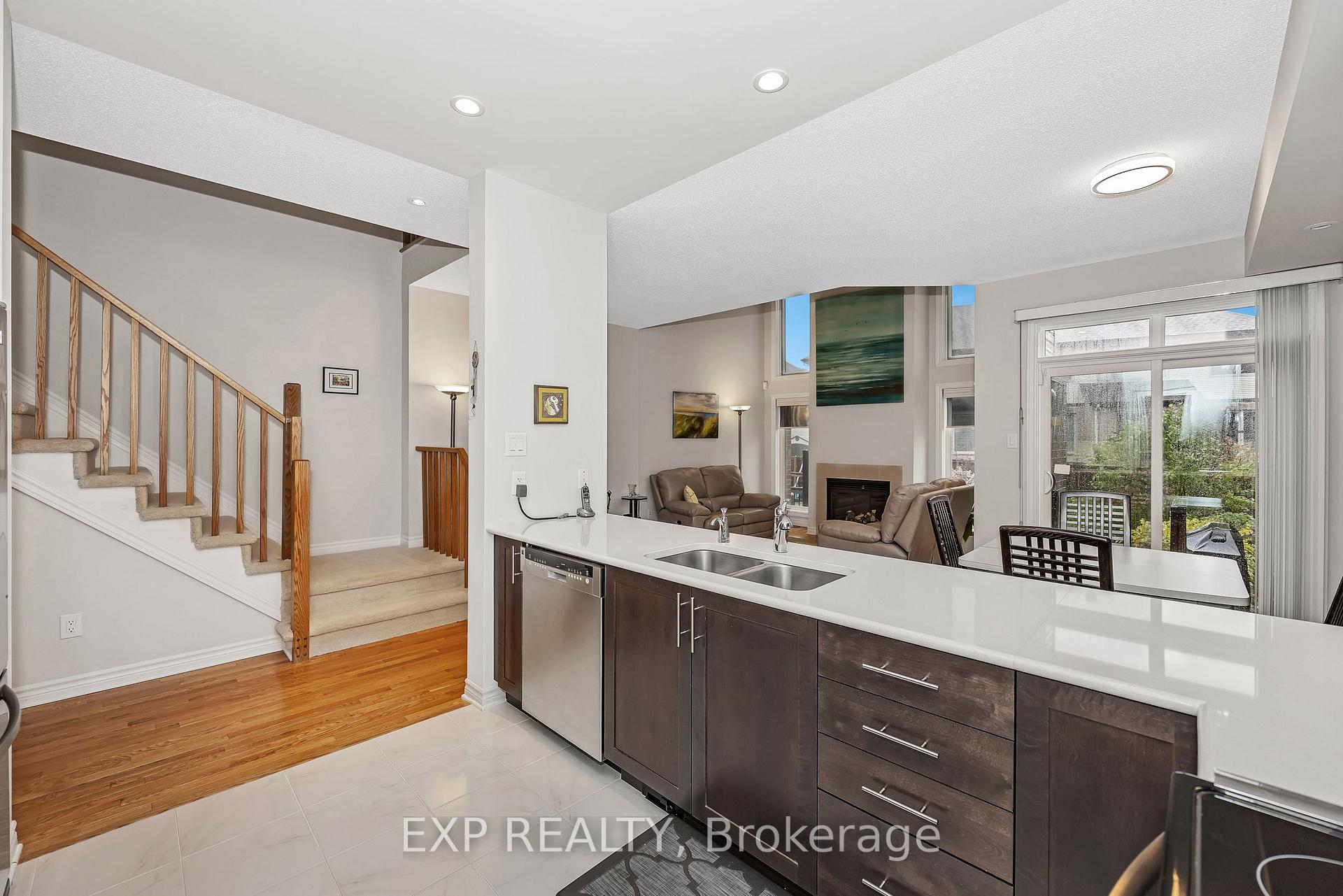 Photo 23 of 121 Mattingly Way, Ottawa, Riverside South/Gloucester Glen — HOMEH
