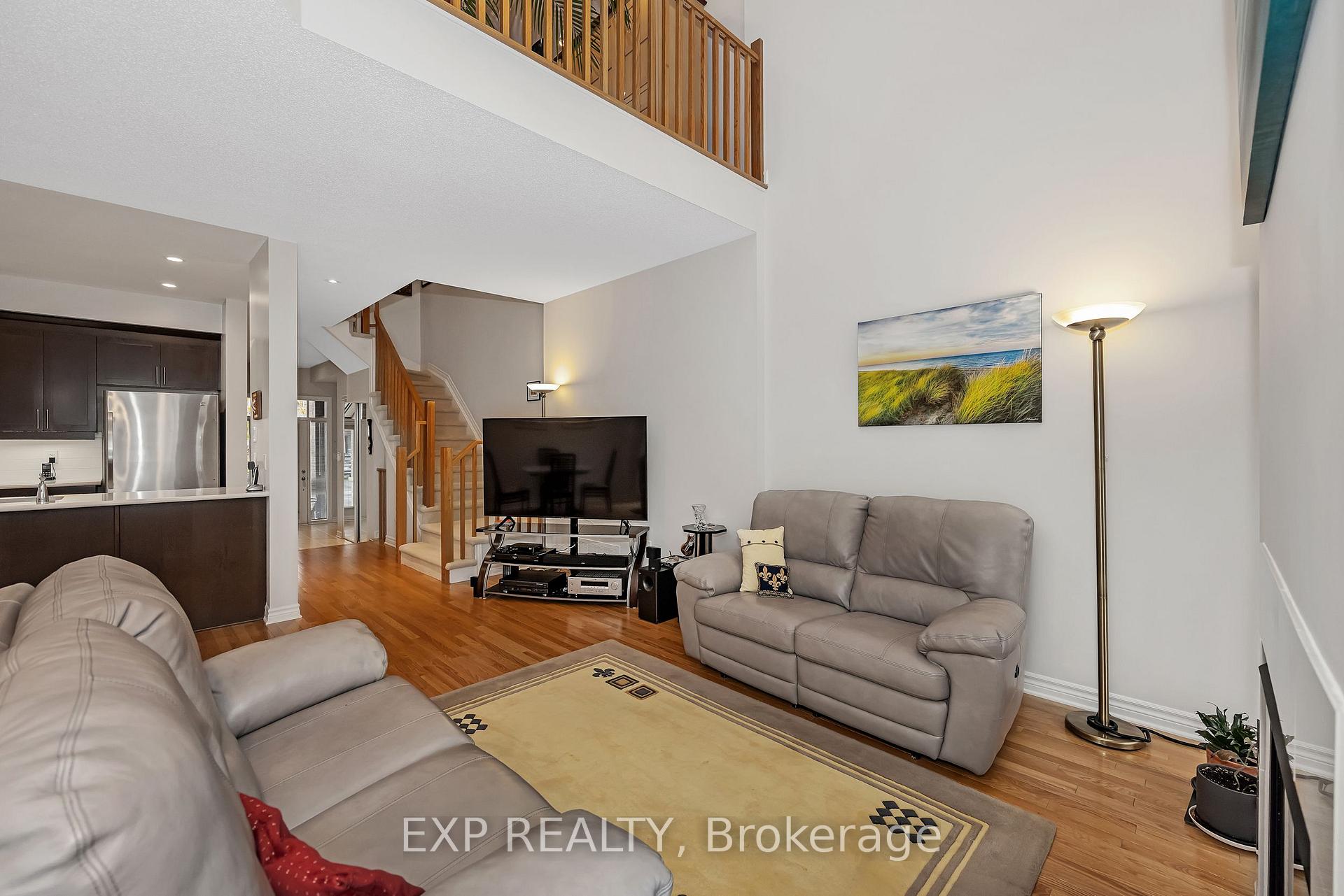Photo 12 of 121 Mattingly Way, Ottawa, Riverside South/Gloucester Glen — HOMEH