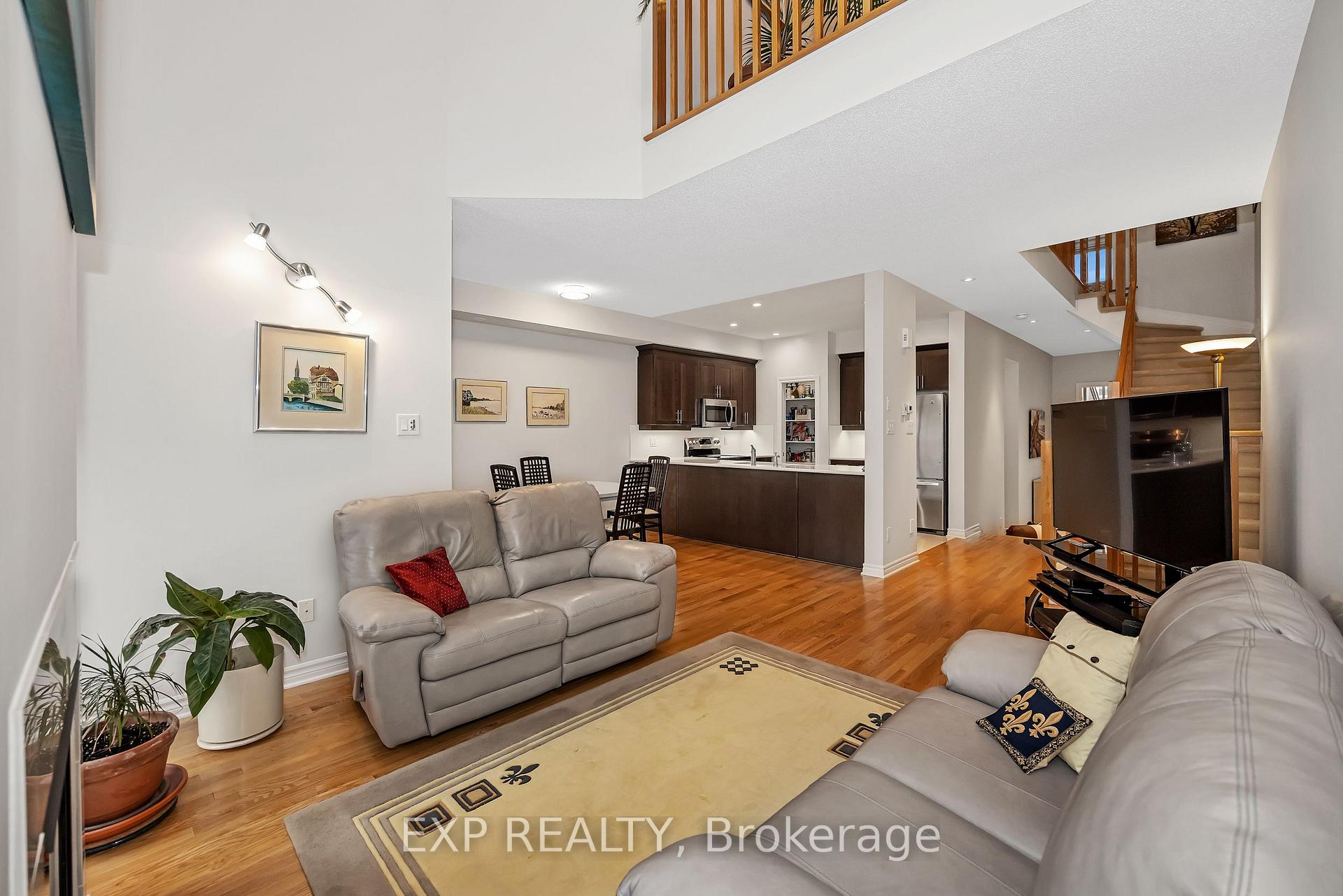 Photo 13 of 121 Mattingly Way, Ottawa, Riverside South/Gloucester Glen — HOMEH