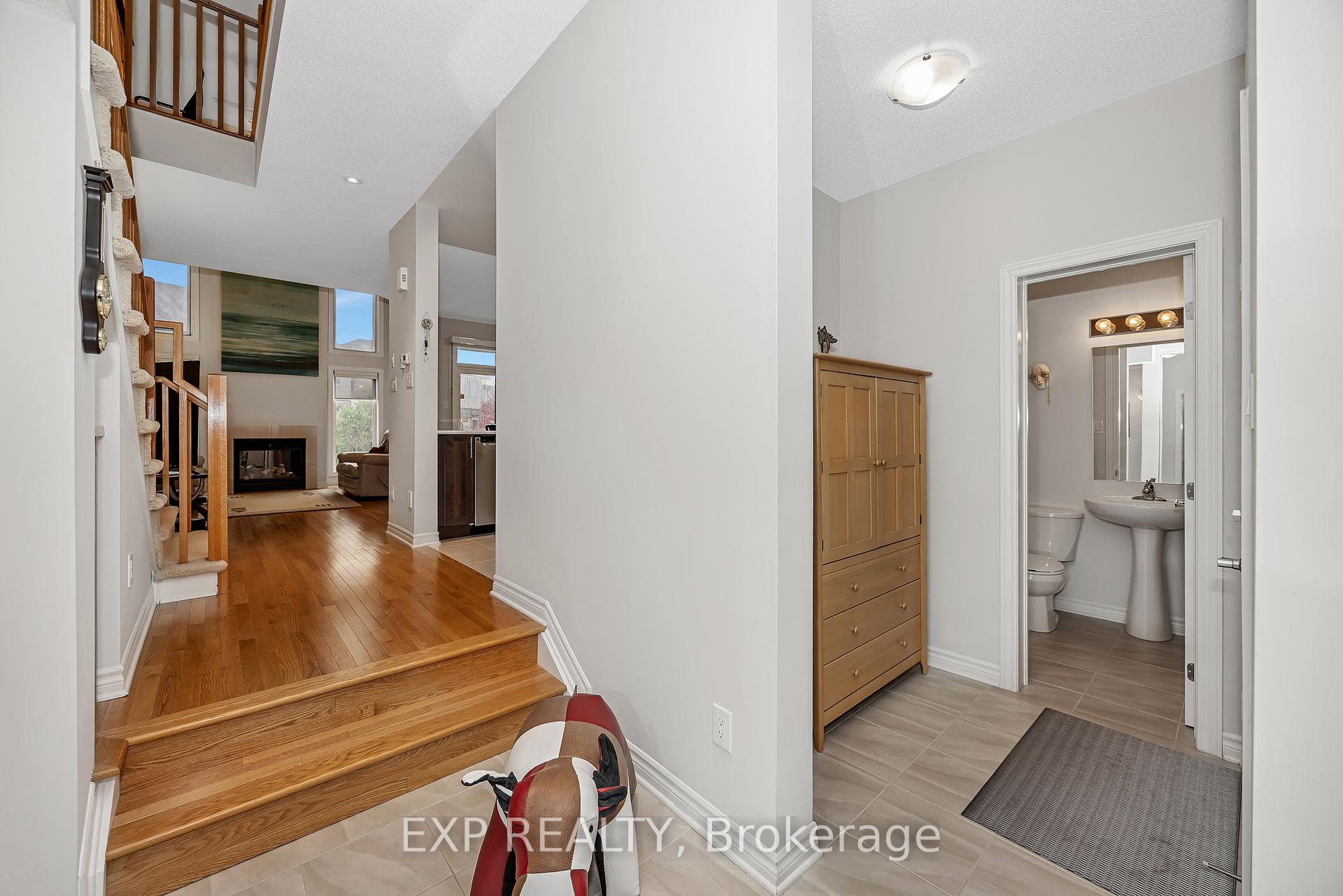 Photo 17 of 121 Mattingly Way, Ottawa, Riverside South/Gloucester Glen — HOMEH