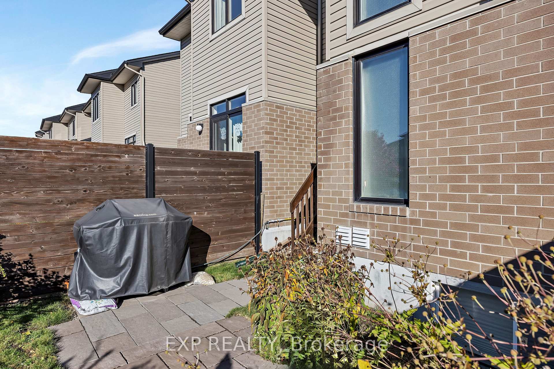 Photo 39 of 121 Mattingly Way, Ottawa, Riverside South/Gloucester Glen — HOMEH