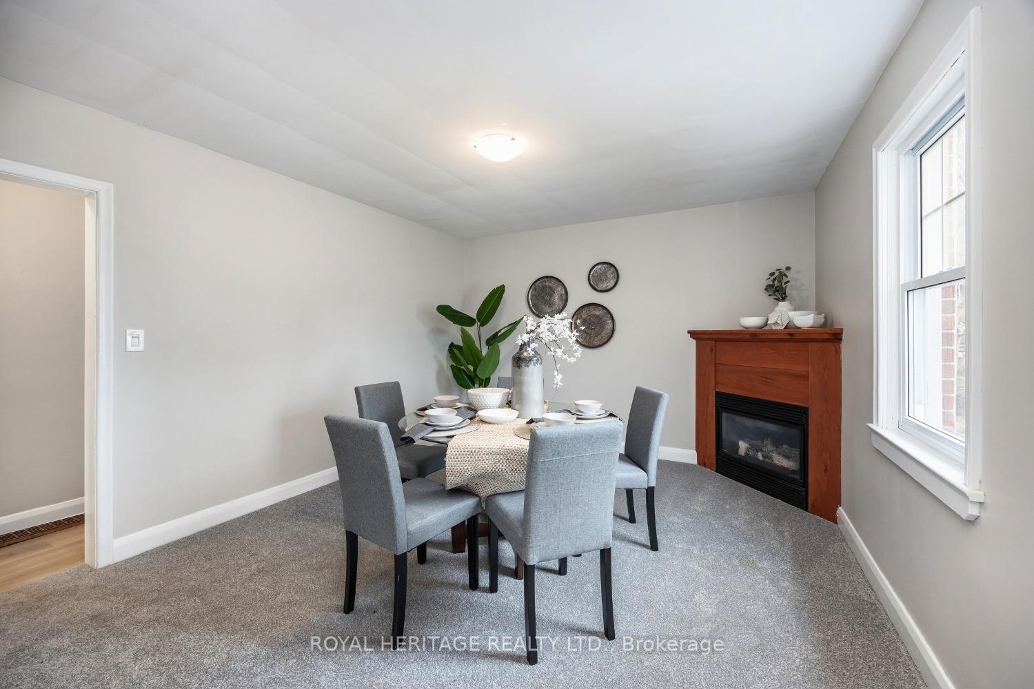 Photo 16 of 18 Orchardview Boulevard, Clarington, Bowmanville — HOMEH