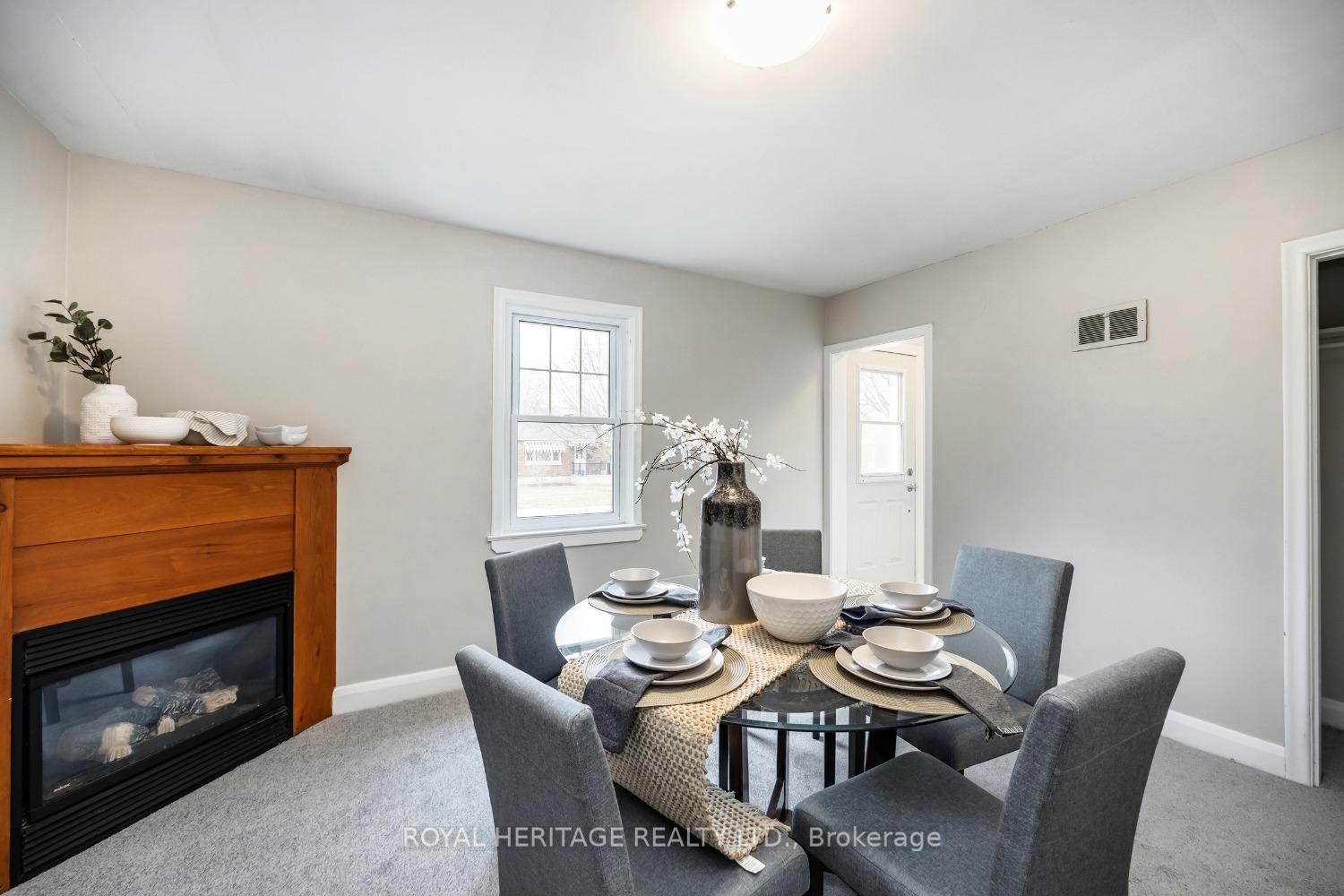 Photo 18 of 18 Orchardview Boulevard, Clarington, Bowmanville — HOMEH