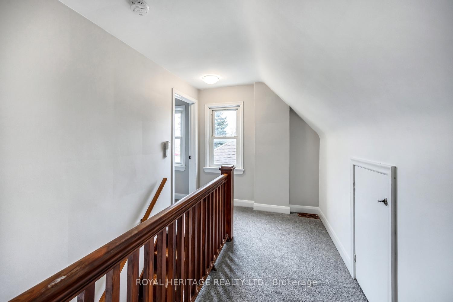 Photo 24 of 18 Orchardview Boulevard, Clarington, Bowmanville — HOMEH