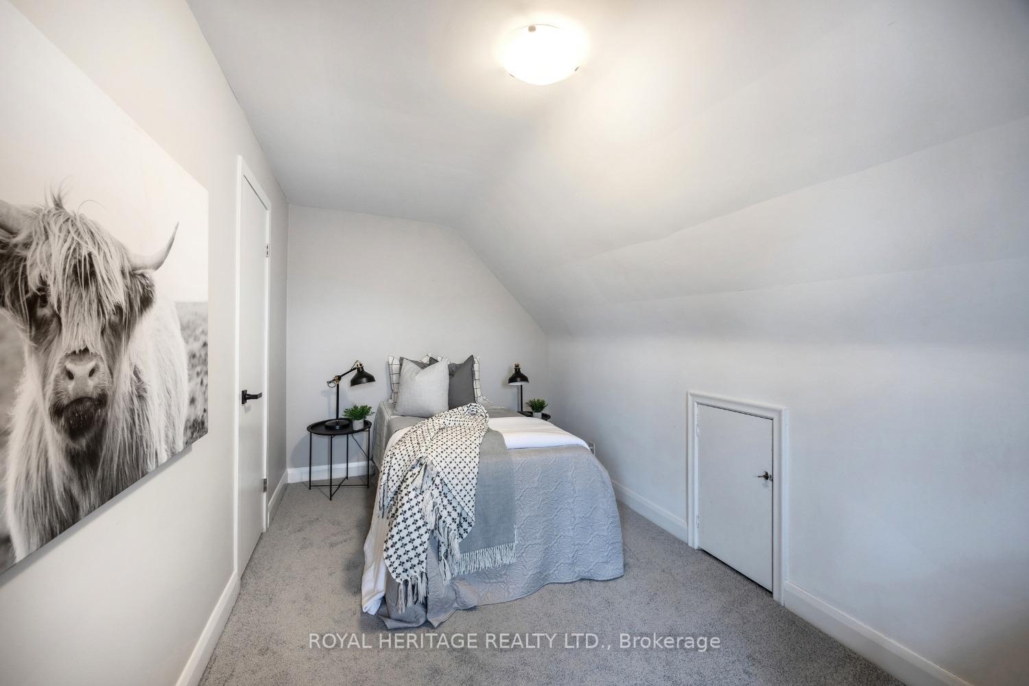 Photo 29 of 18 Orchardview Boulevard, Clarington, Bowmanville — HOMEH