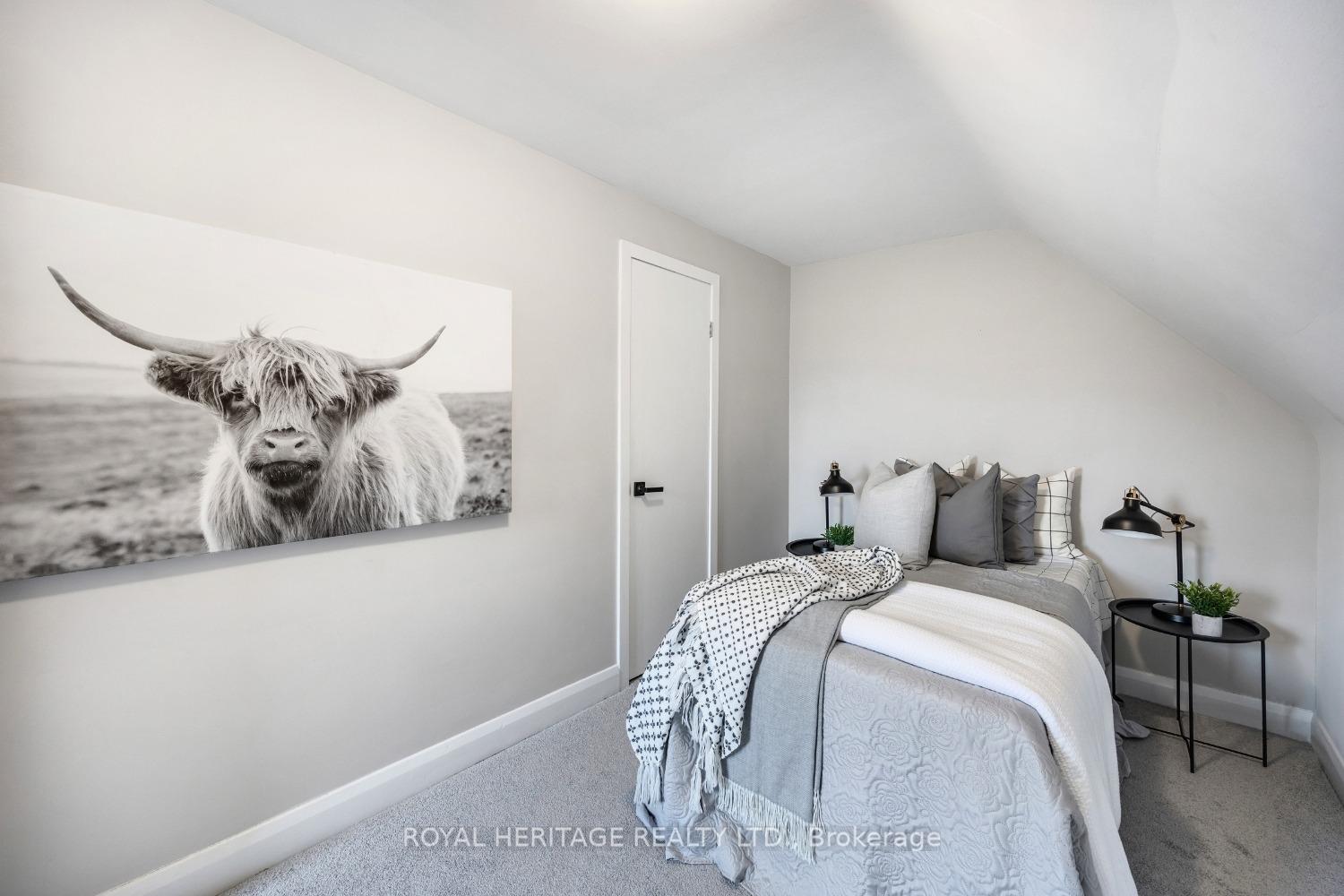 Photo 30 of 18 Orchardview Boulevard, Clarington, Bowmanville — HOMEH