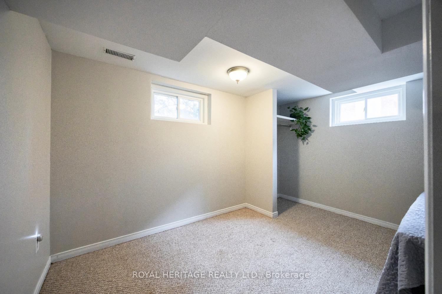 Photo 32 of 18 Orchardview Boulevard, Clarington, Bowmanville — HOMEH