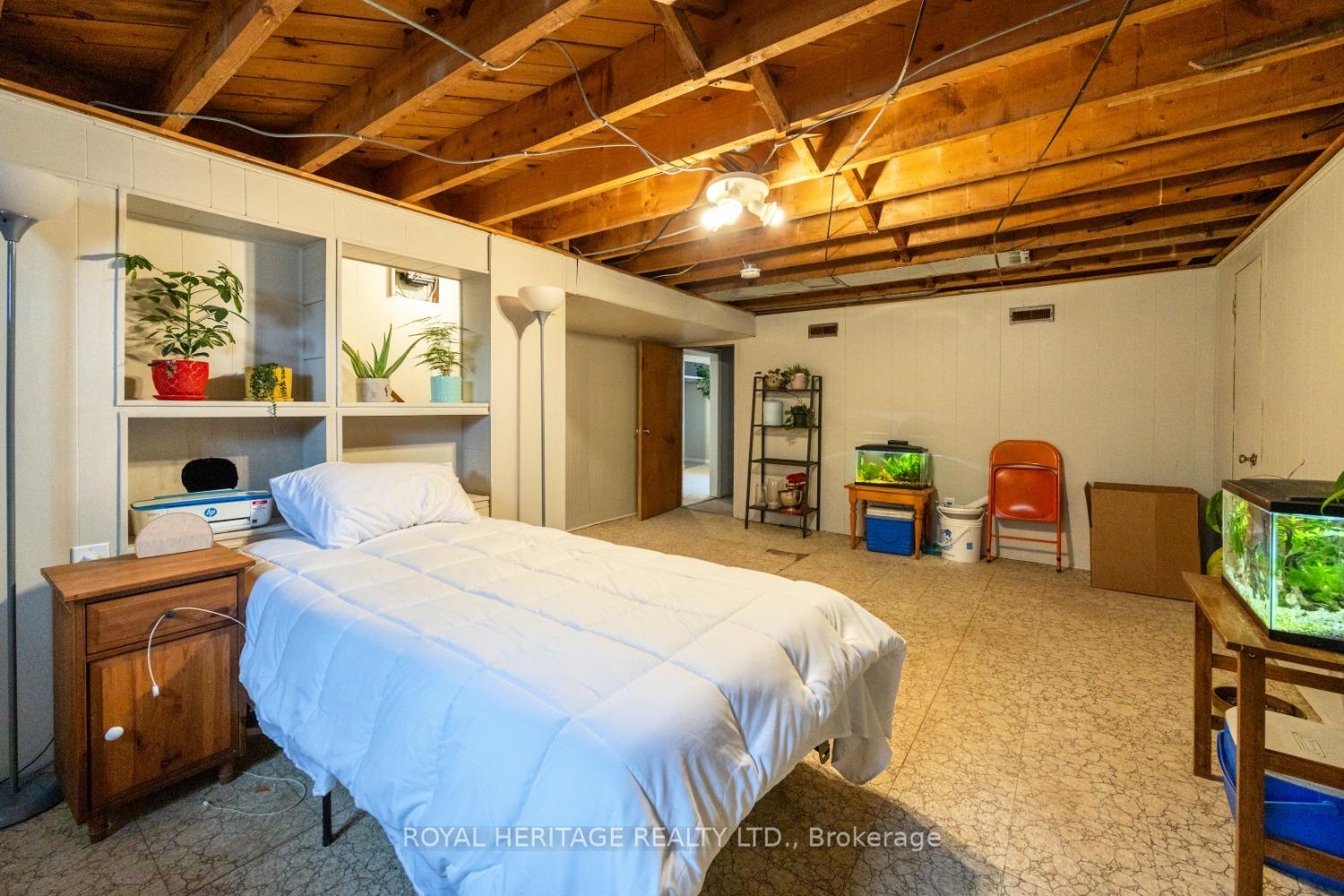 Photo 37 of 18 Orchardview Boulevard, Clarington, Bowmanville — HOMEH