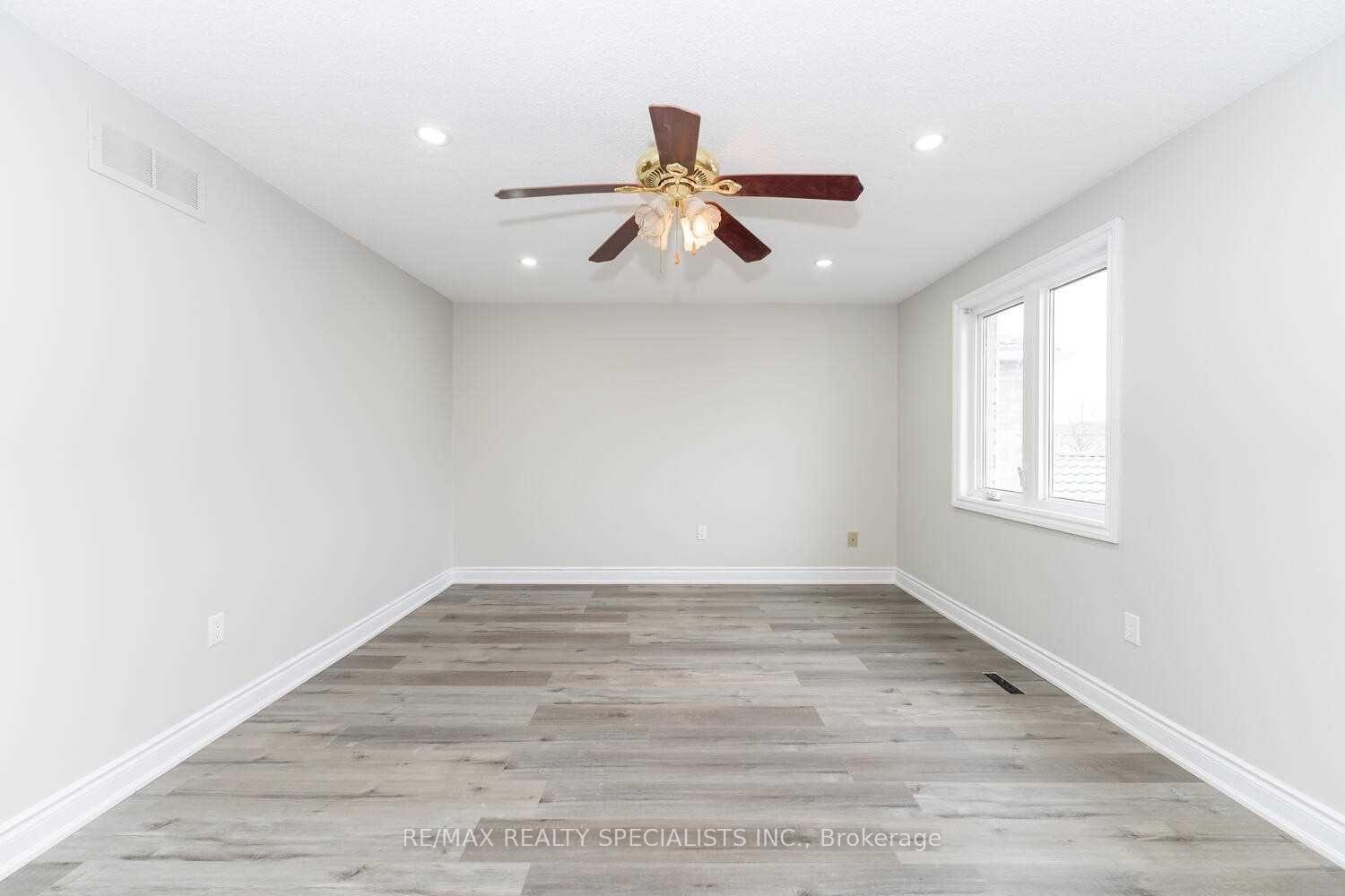 Photo 12 of Unit Upper, 10 Sandmere Avenue, Brampton, Heart Lake West — HOMEH