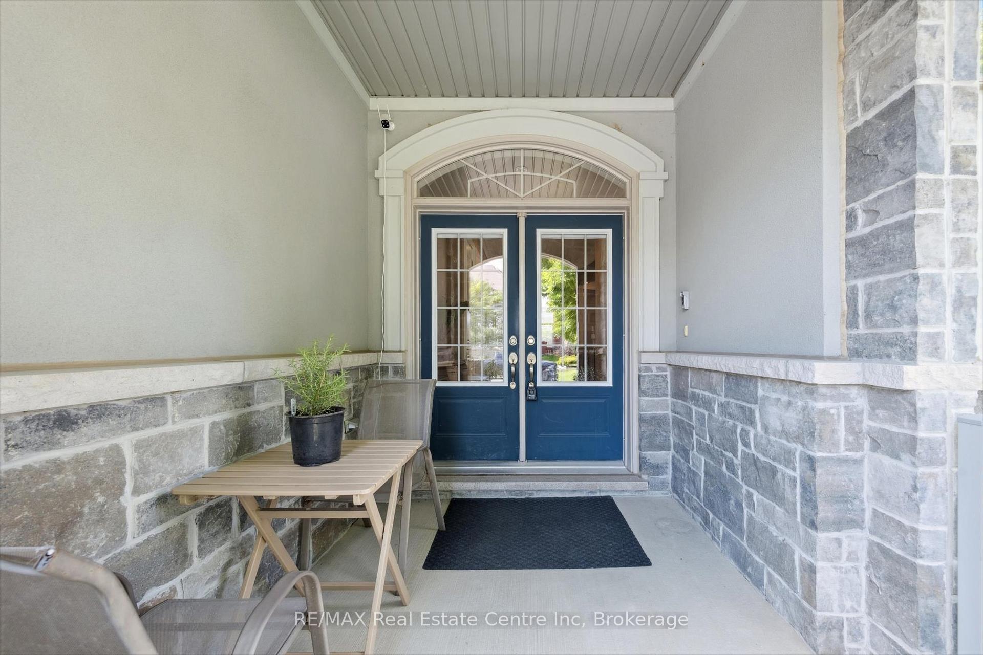 Photo 5 of 68 Gentle Fox Drive, Caledon, Rural Caledon — HOMEH