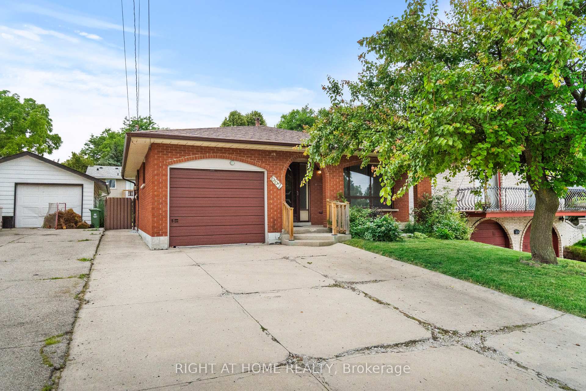 Photo 1 of 662 West 5th Street, Hamilton, Rolston — HOMEH