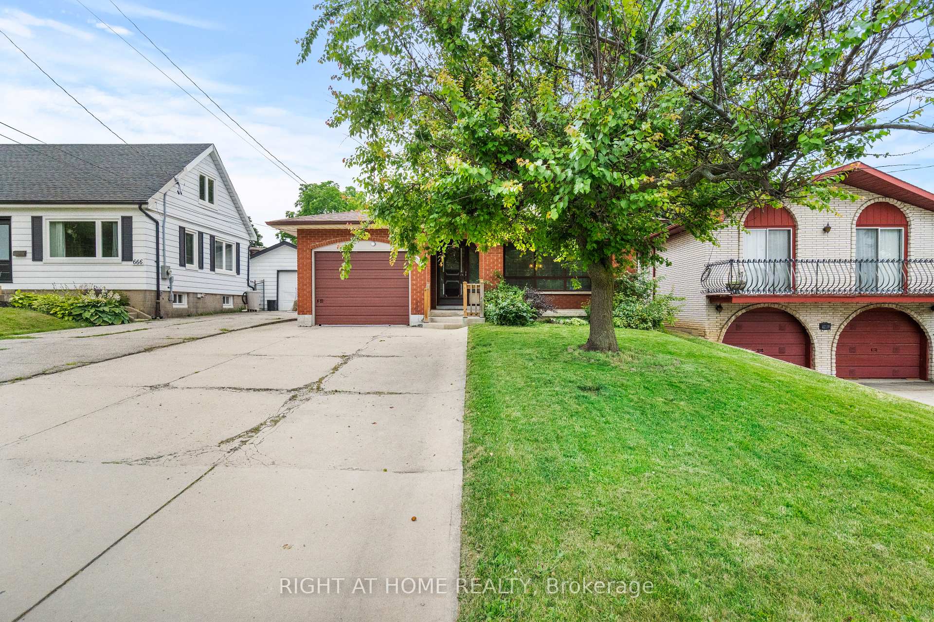 Photo 2 of 662 West 5th Street, Hamilton, Rolston — HOMEH