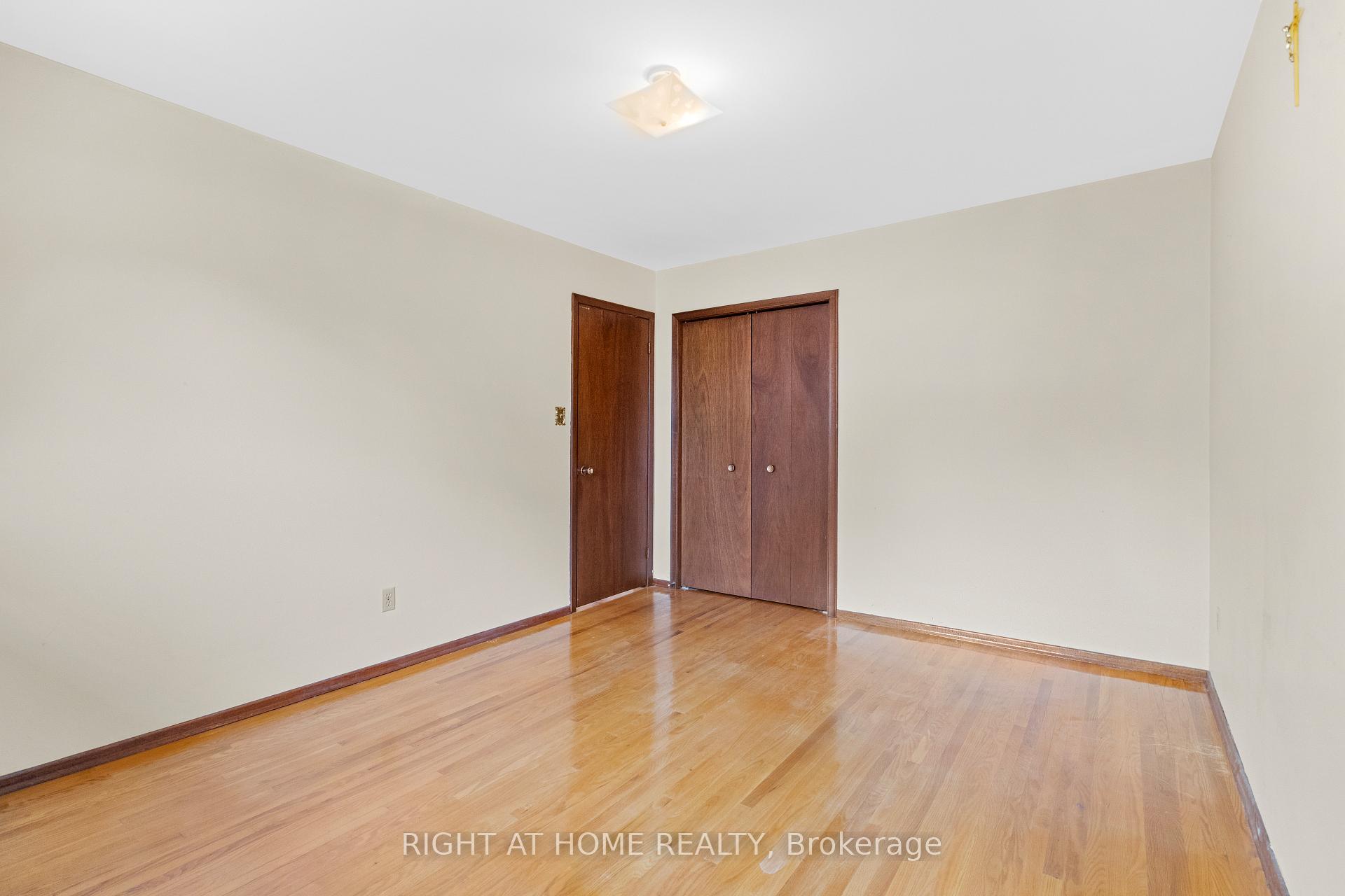 Photo 20 of 662 West 5th Street, Hamilton, Rolston — HOMEH