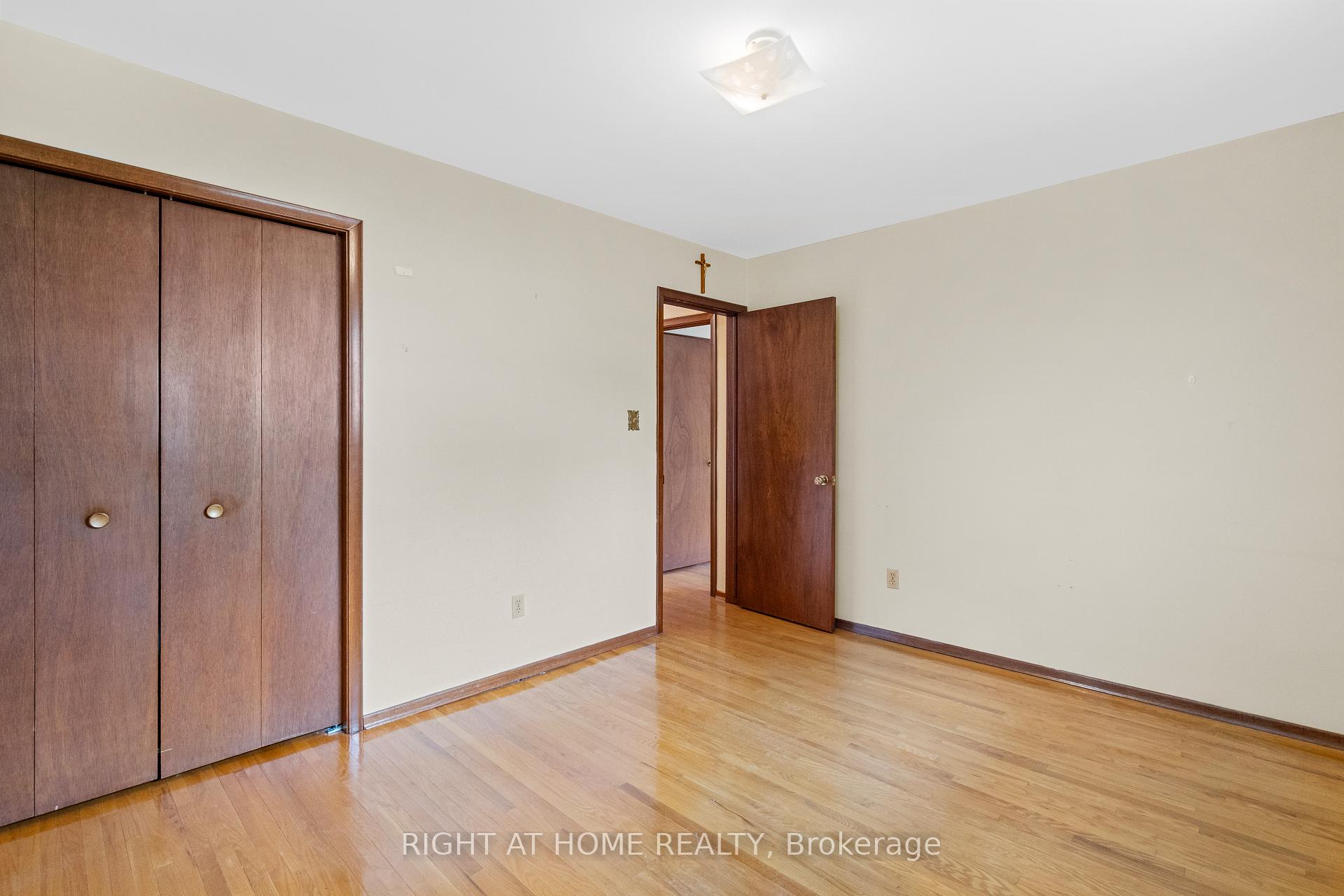 Photo 23 of 662 West 5th Street, Hamilton, Rolston — HOMEH