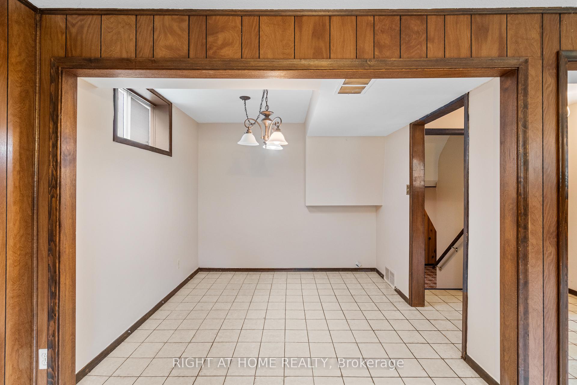 Photo 30 of 662 West 5th Street, Hamilton, Rolston — HOMEH