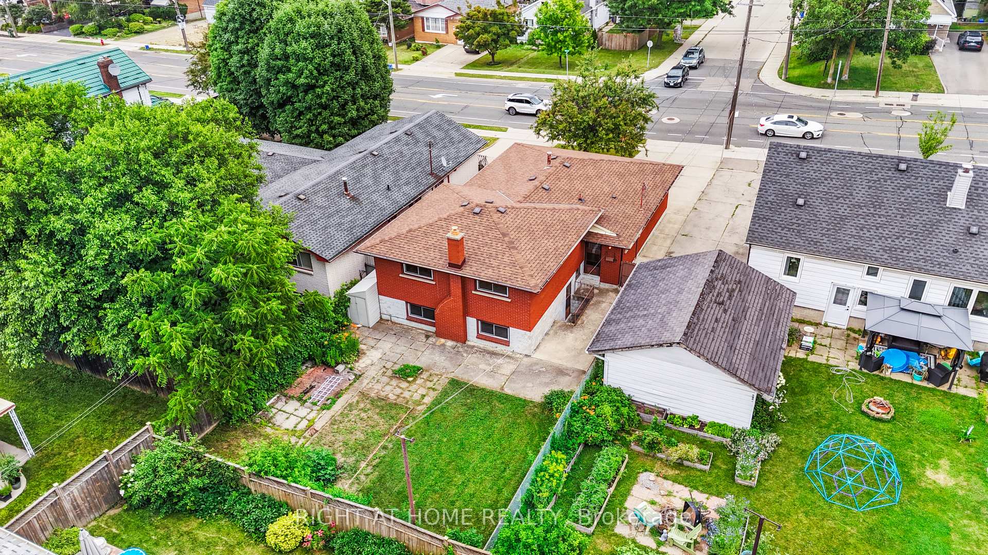 Photo 40 of 662 West 5th Street, Hamilton, Rolston — HOMEH